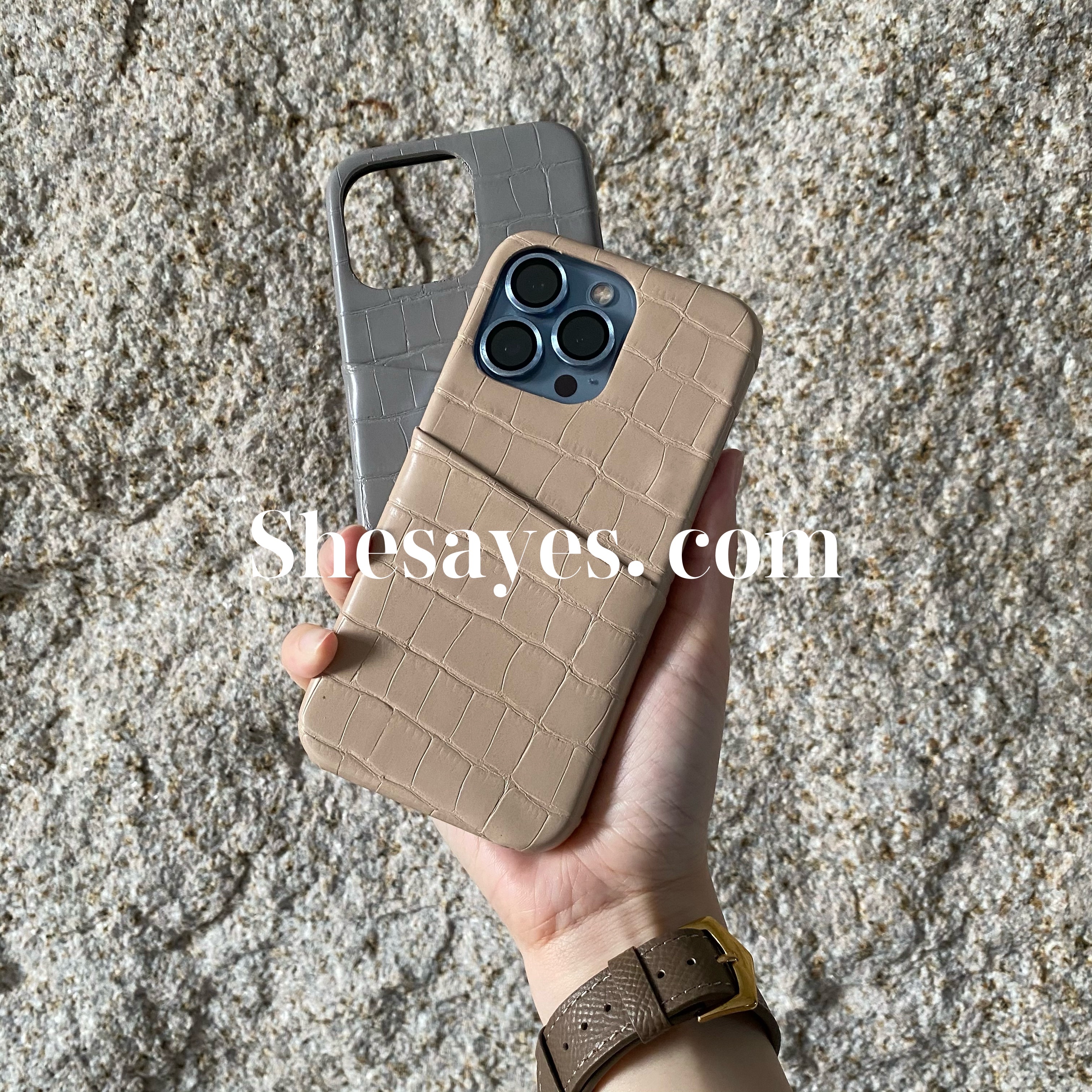 IPHONE鱷魚壓紋卡夾手機殼[奶茶色/灰色]