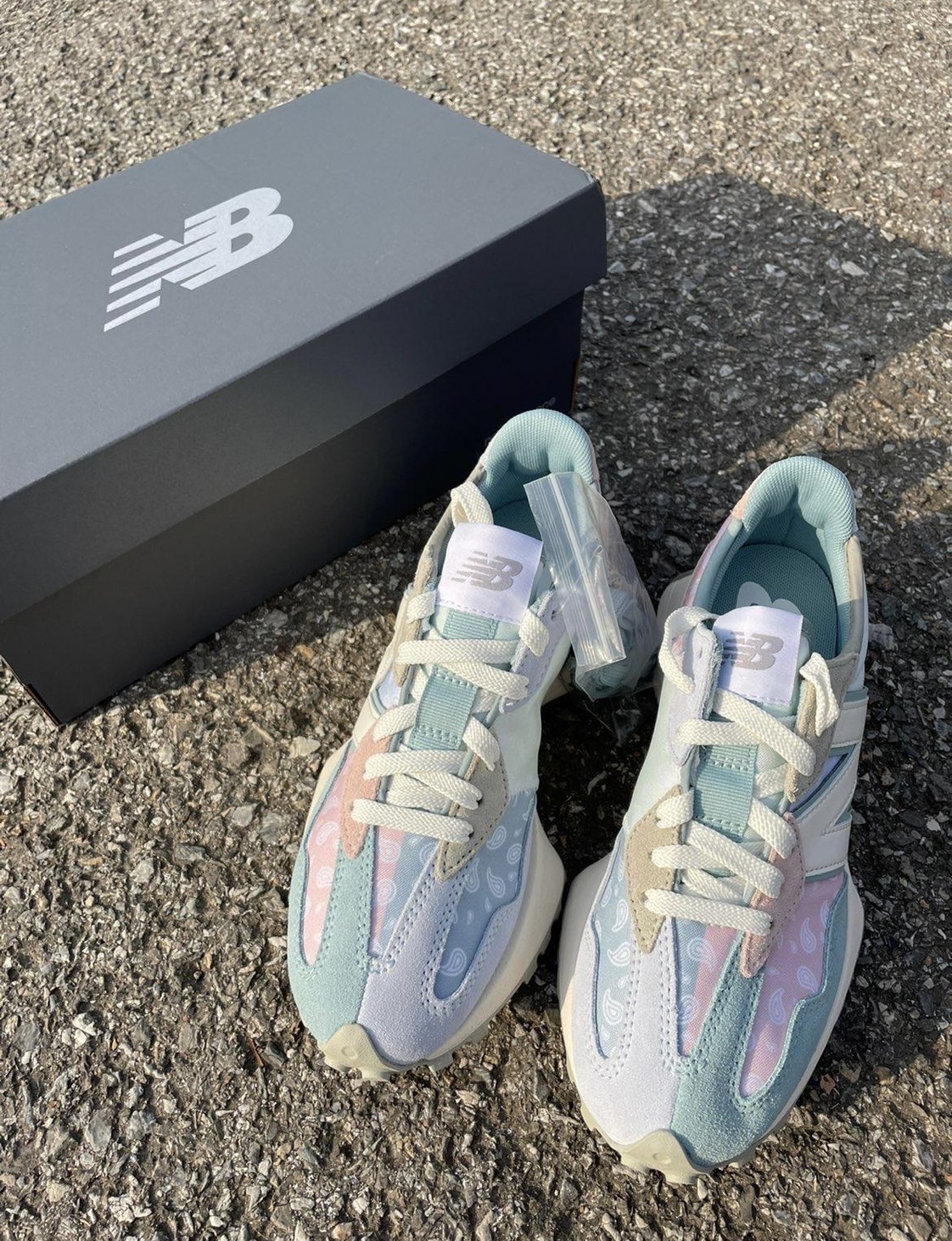 New Balance 327 "Paisley Pack" 藍粉色 腰果花 IU同款