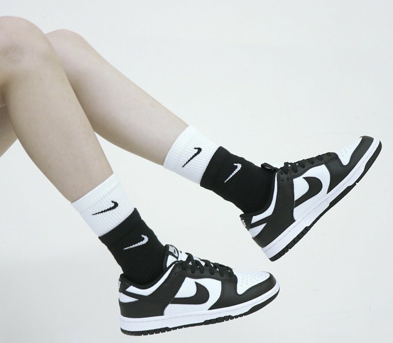 (預訂) Nike Double Socks Black/White