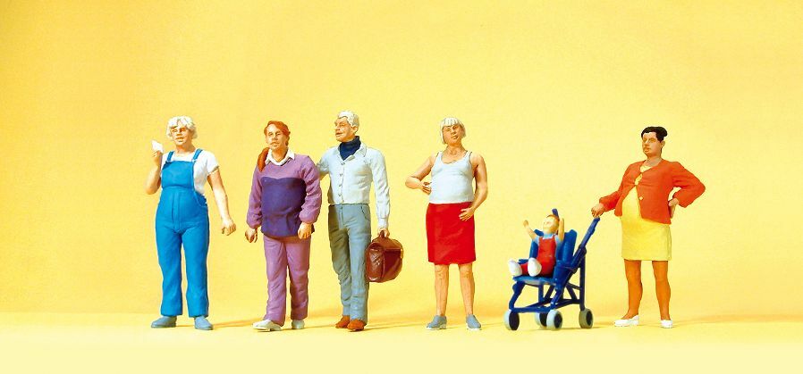 Preiser 10550 HO scale, pregnant women