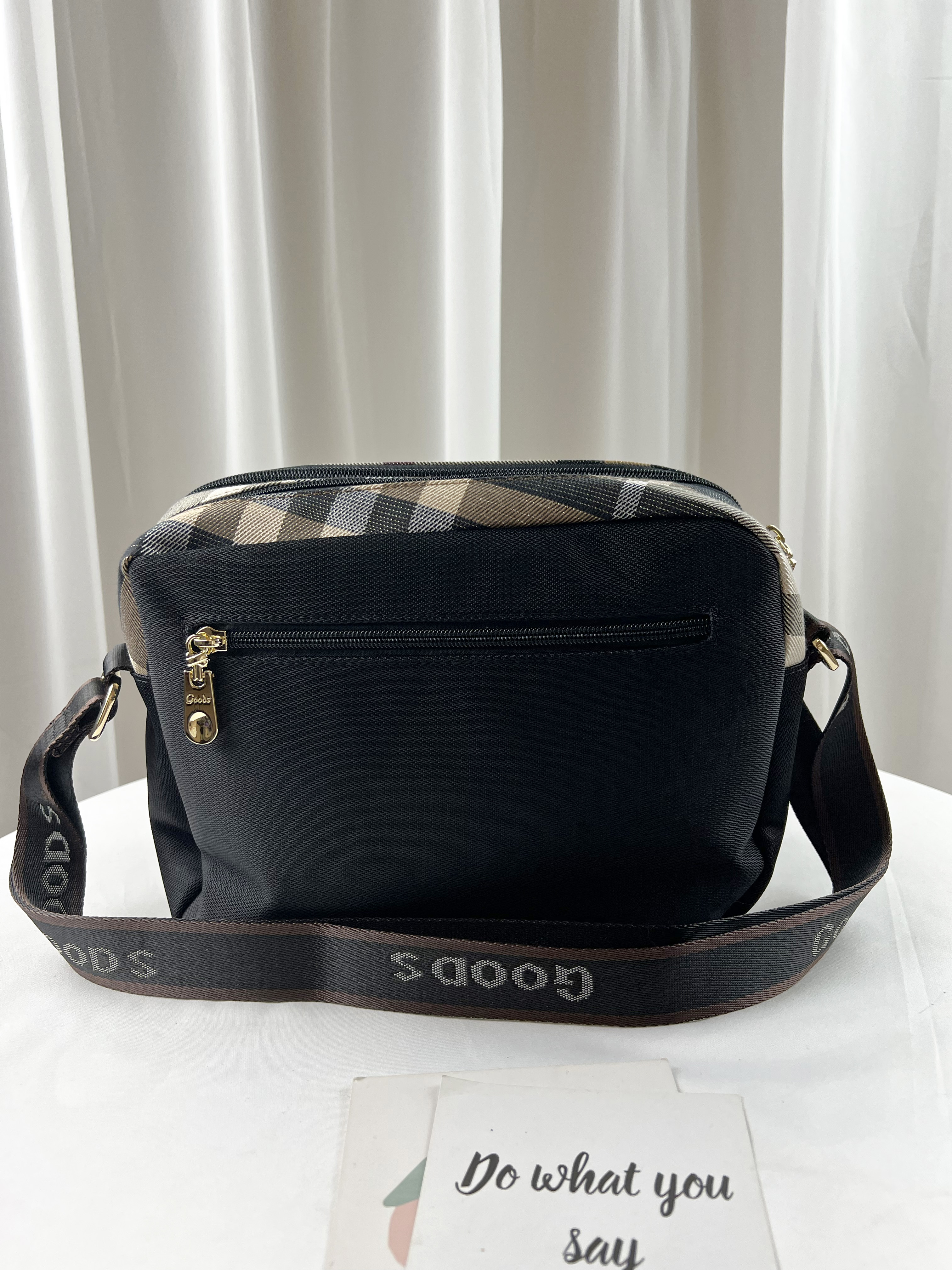 GOODS 金線大格黑防潑水側背包  #2162