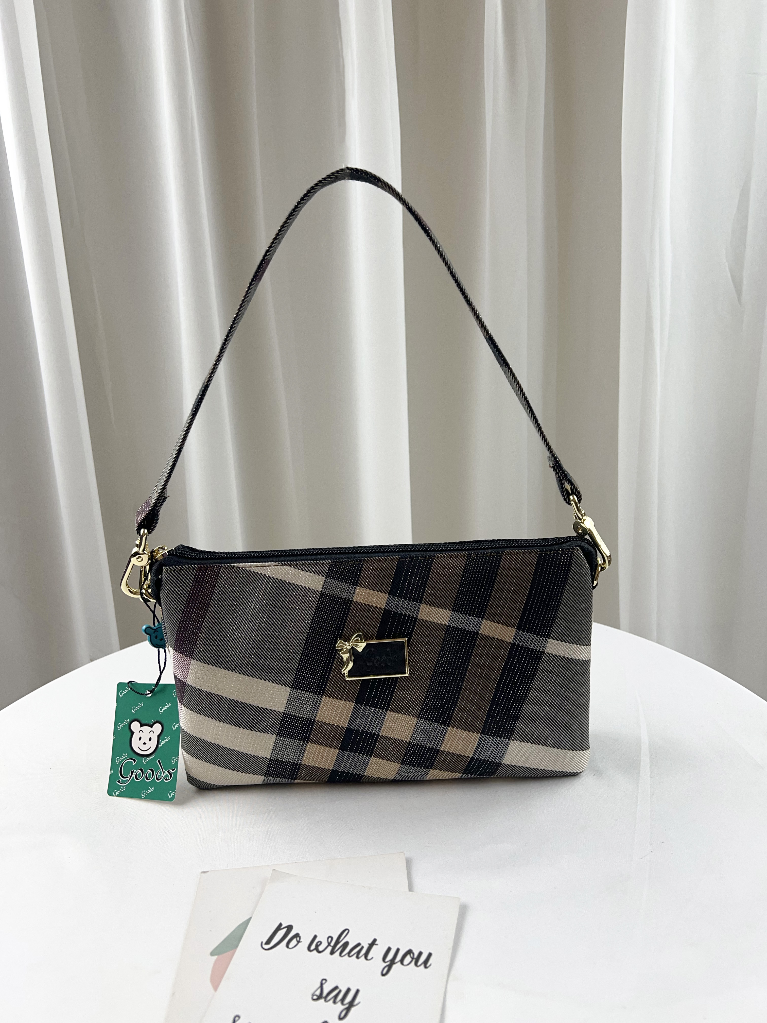 GOODS 金線大格黑防潑水肩背包 / 側背包 #2107