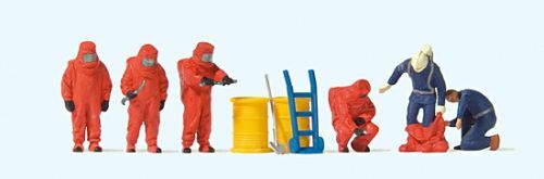 Preiser 10730 HO Firefighters in red protective suits with accessories