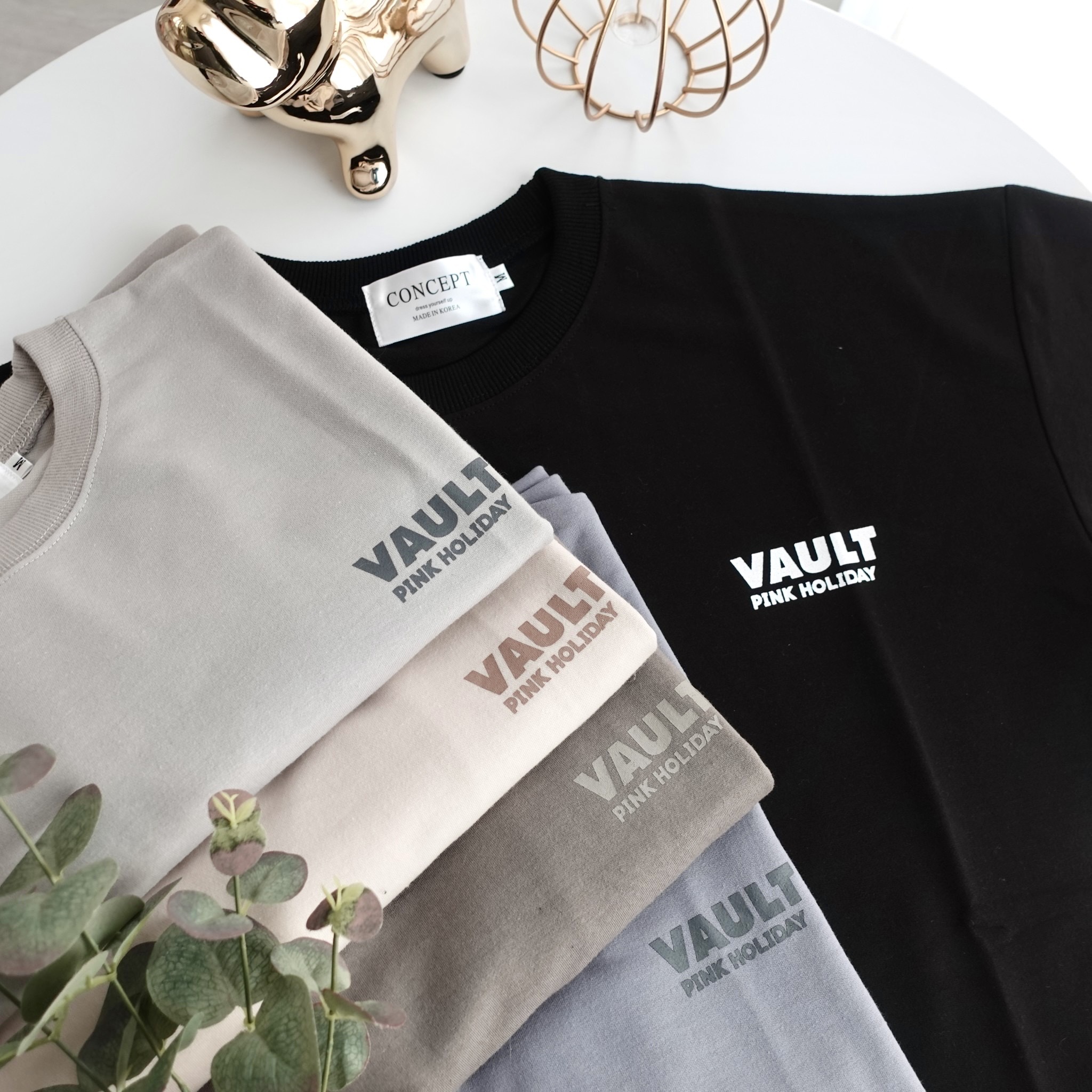 VAULT 文字短TEE