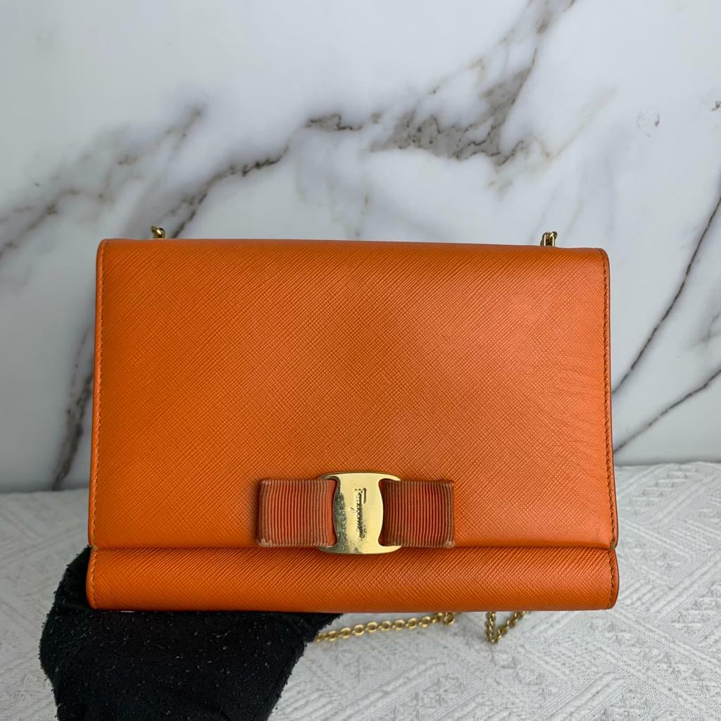 Ferragamo vara bow woc