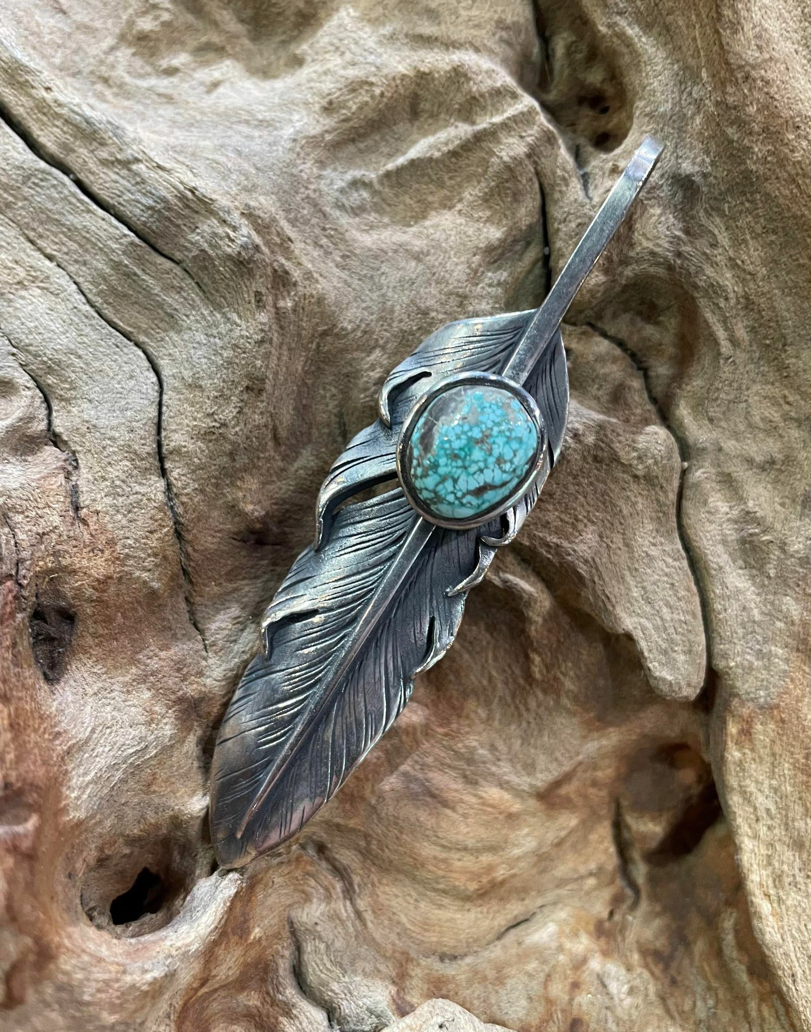 *Black Venom Jewelry-Freedom & Prayer XL(8cm)鑲美國Carico Lake松石銀羽。