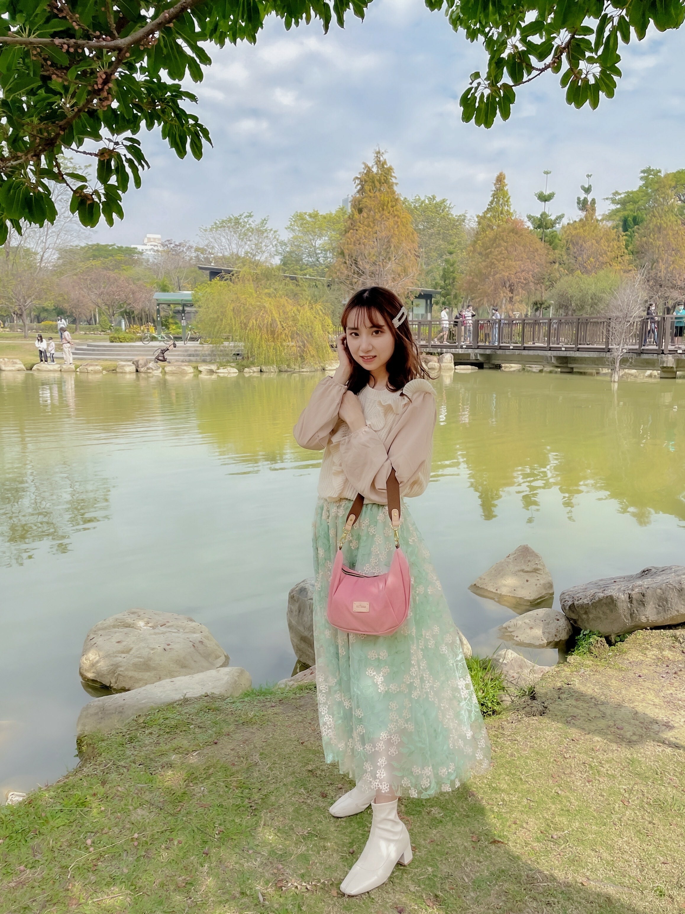 肩背包 粉色包包 粉紅色包 手提包 法棍包 Soldier 星星伴月法棍包 satana SOS2790 浮光粉 KOL推薦 IG網紅 @檸檬媽媽doubao_mom1025