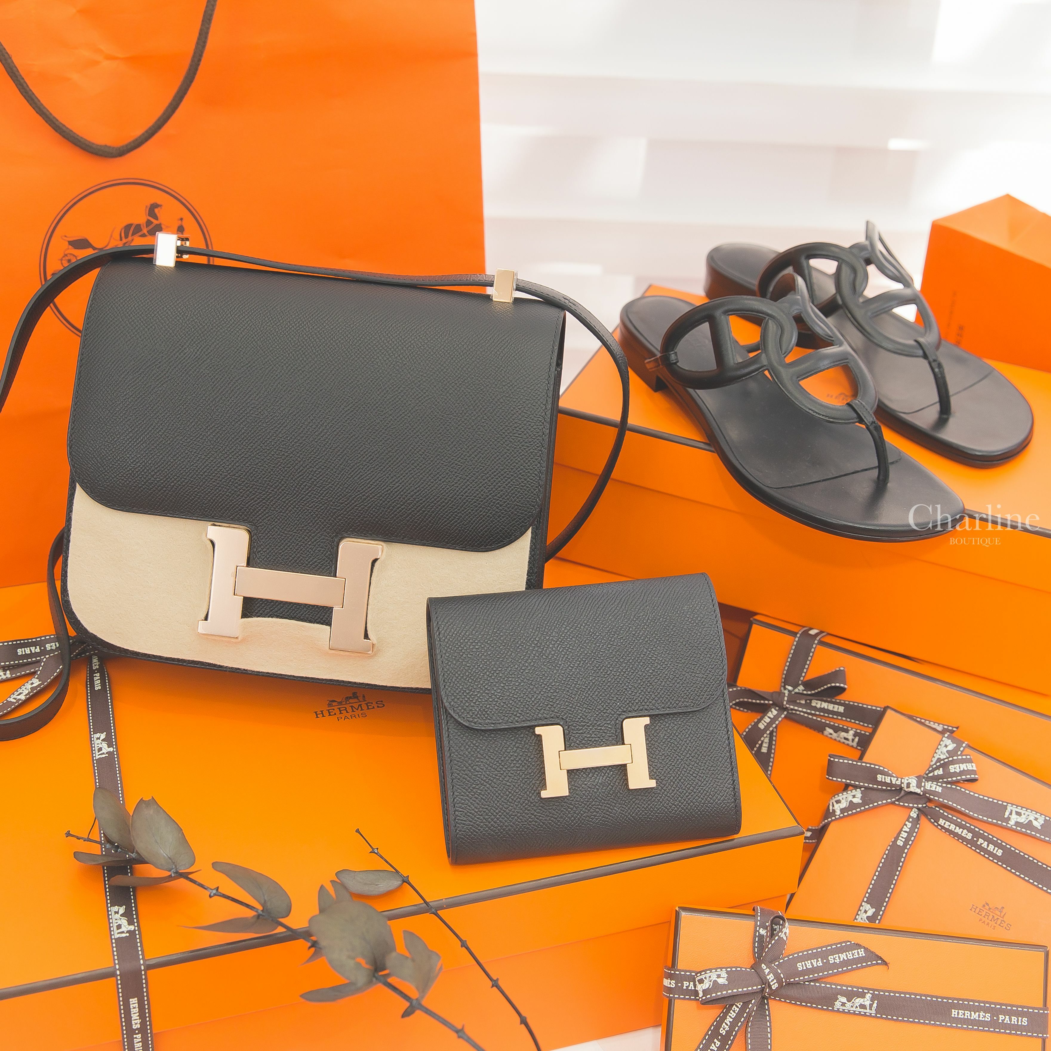 Hermès Constance 89 Epsom 黑色玫瑰金釦,Hermès Constance Compact 89 Epsom 黑色金釦短夾,Hermès Sandal 黑色θ牛皮拖鞋-Charline Boutique 精品代購