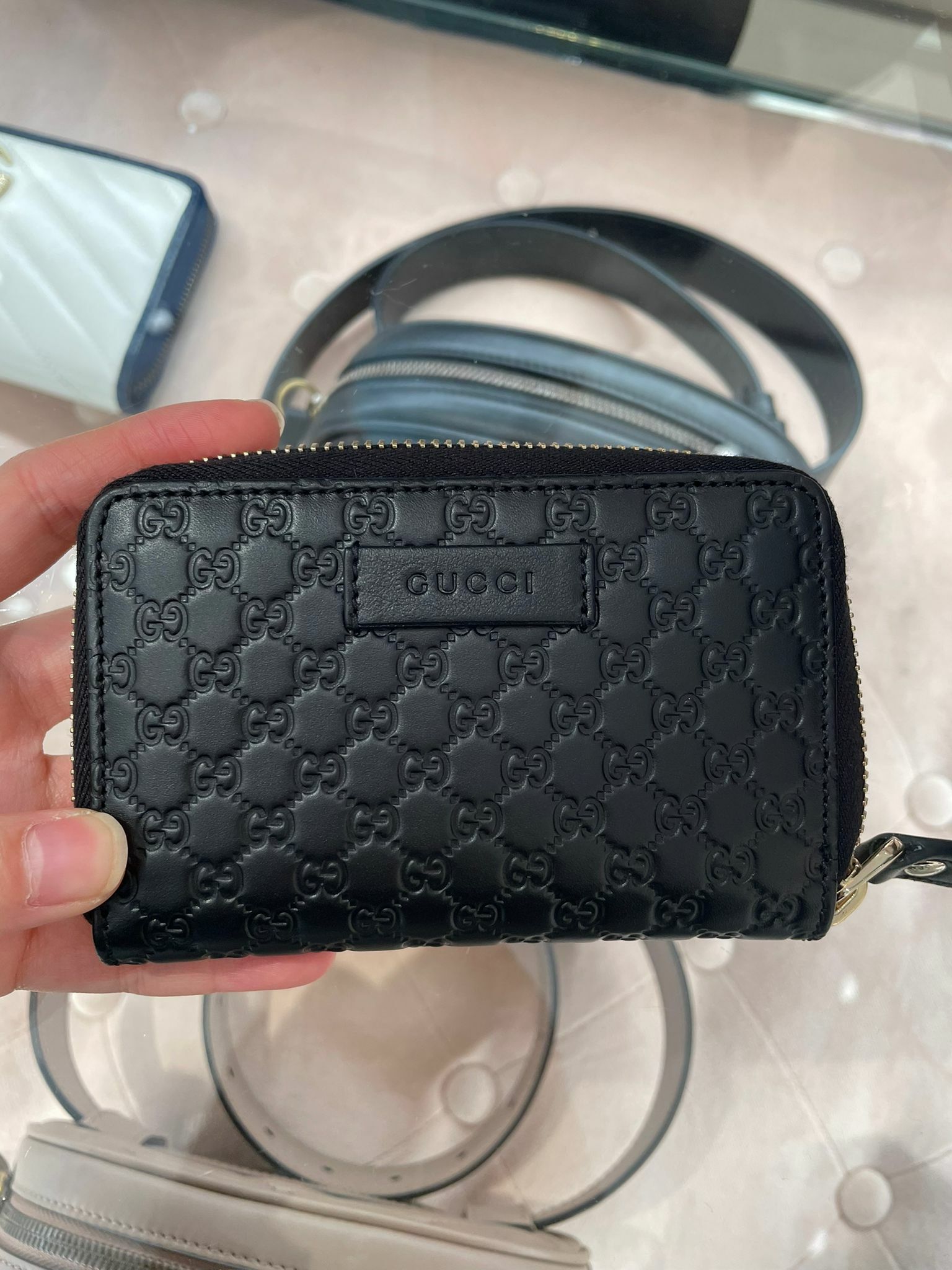 GUCCI CARDHOLDER WITH ZIPPER