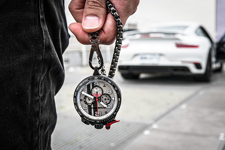 BOLT-68 系列 水泥灰XL復古賽車計時碼錶