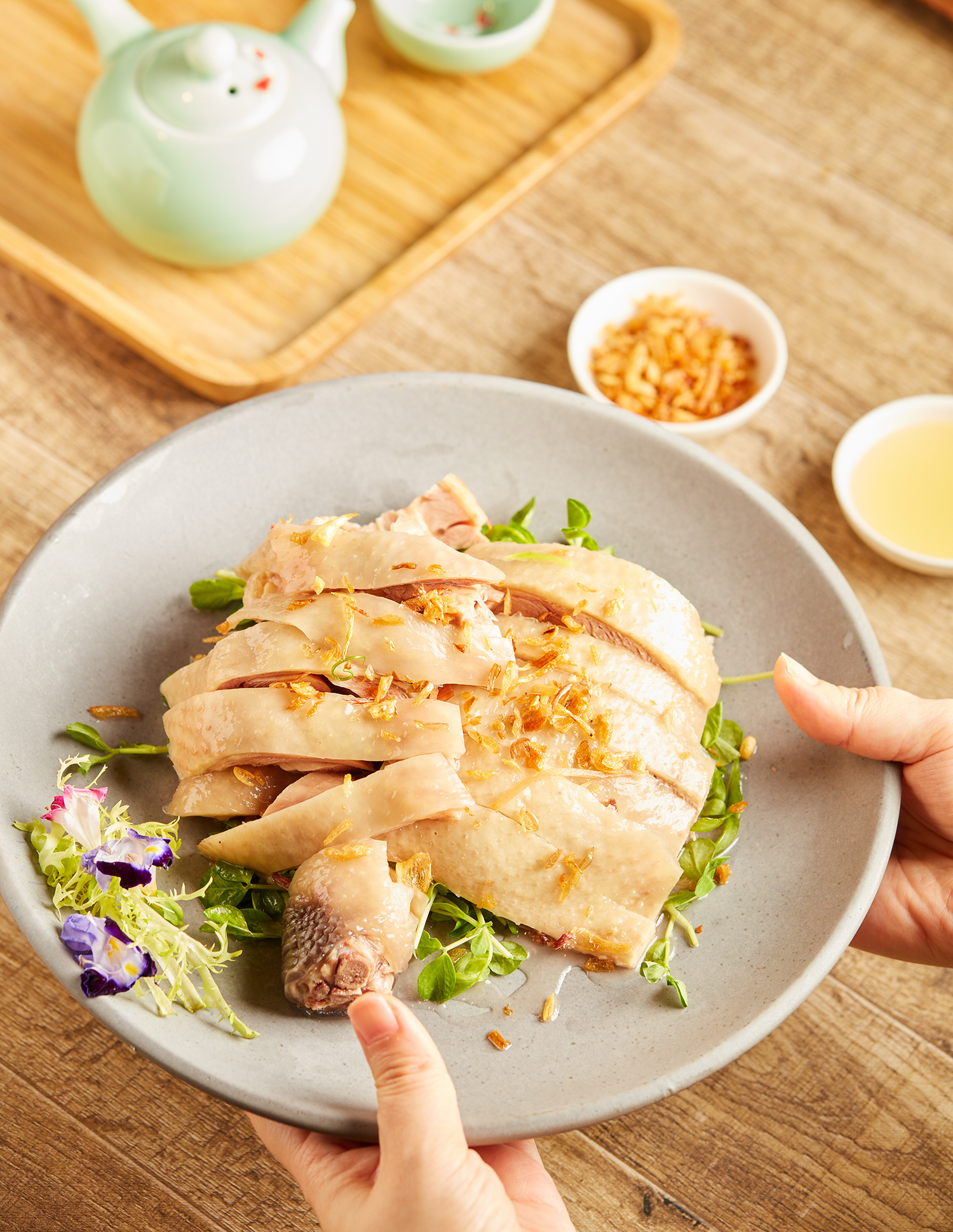 ● 香嫩仿土雞腿