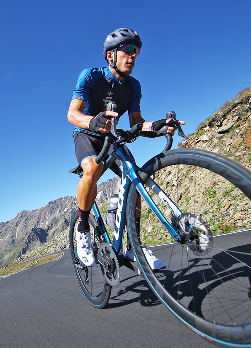 ZeroRH,男車衣,男車褲,義大利,,自行車推薦,單車推薦,車衣推薦,車褲推薦,環法推薦,自行車衣,公路車,自行車褲,三鐵,單車推薦