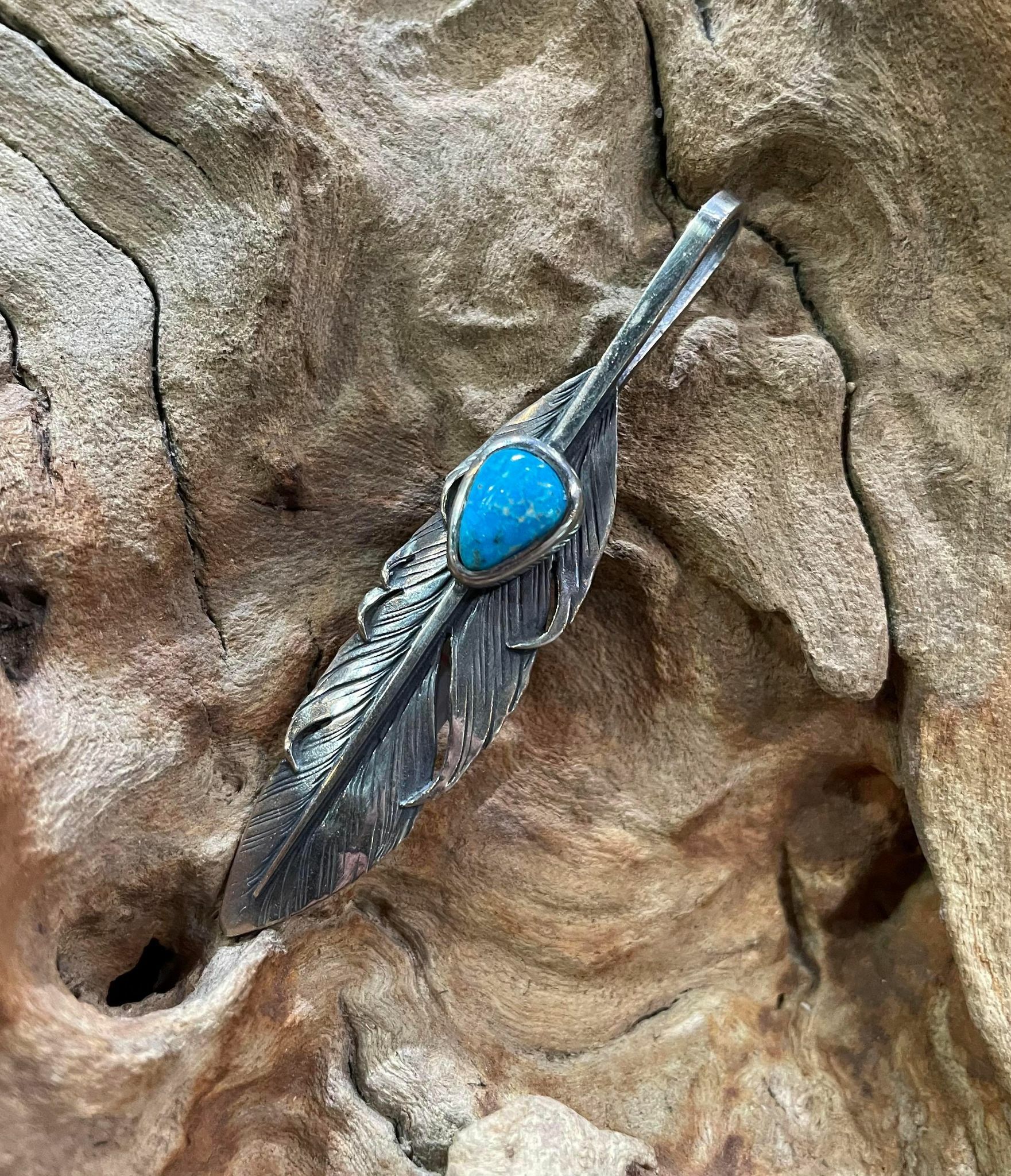 *Black Venom Jewelry-Freedom & Prayer M(6cm)鑲美國Morenci 松石銀羽。