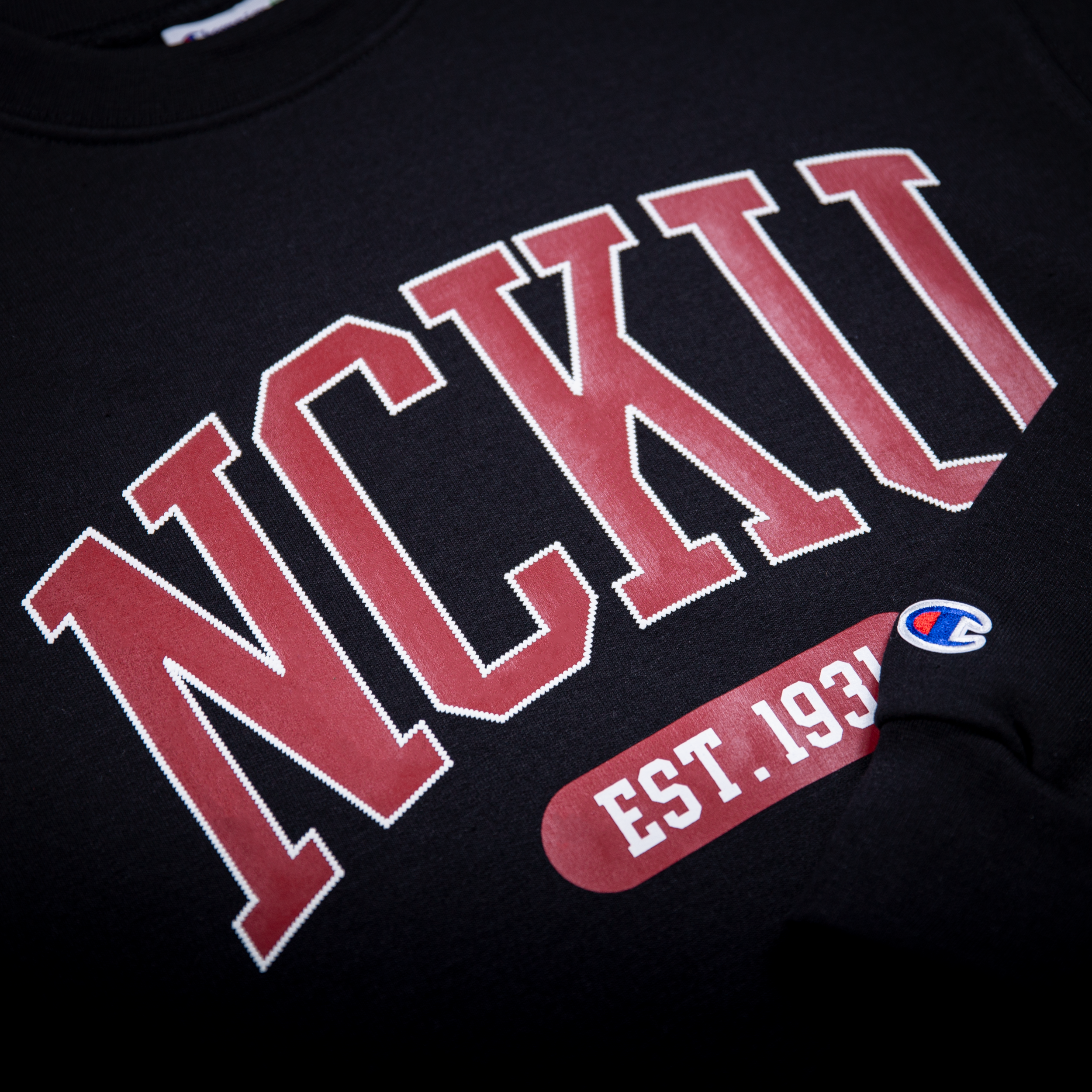 Champion® 成功大學 NCKU 立體大LOGO 大學T - (黑色)