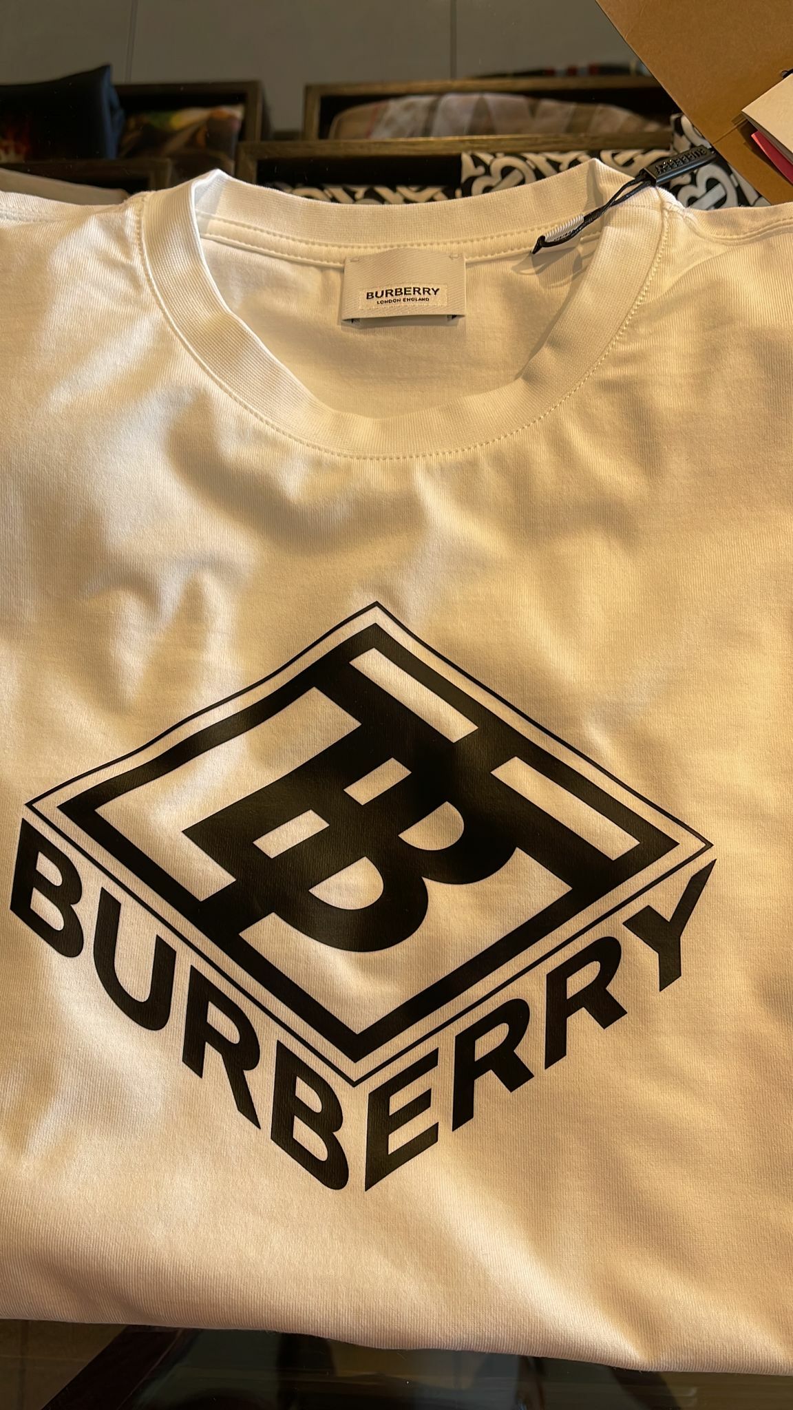 [E] BURBERRY ELISSON WITH LOGO TEE,WHITE, 80385441005 (EB32)