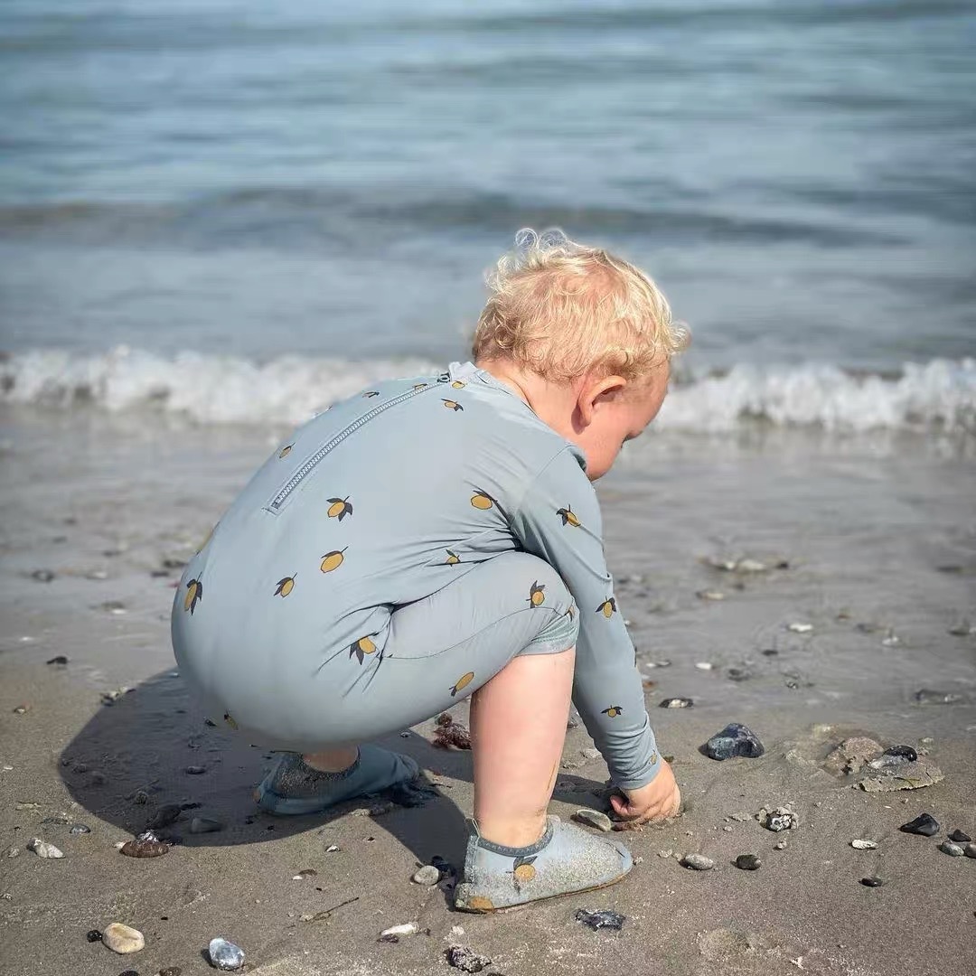 Baby sunscreen swimsuit NO.2