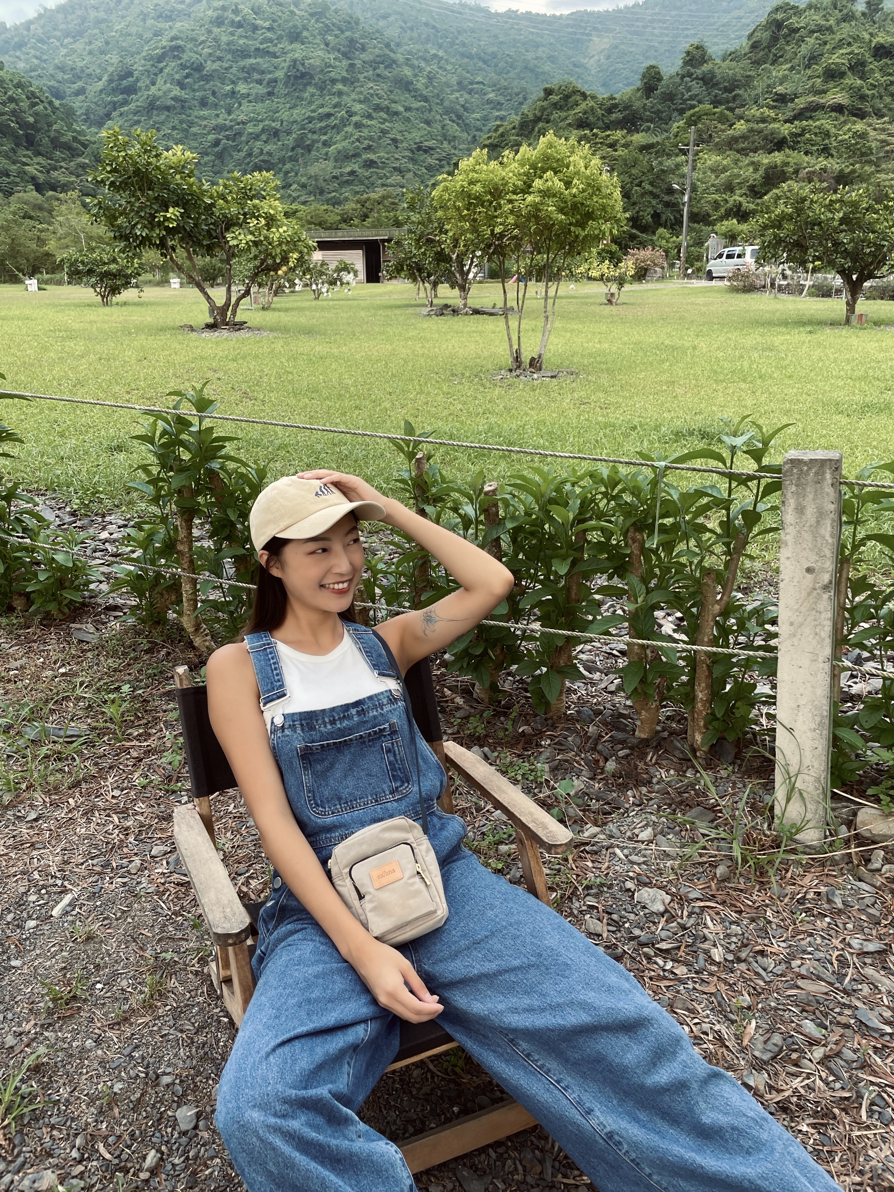 斜背包 奶茶色包包 奶茶色包 手提包 斜背包 Soldier 放假趣迷你斜背包 satana SOS2150 奶茶色 KOL推薦 IG網紅 IG@angel____lin