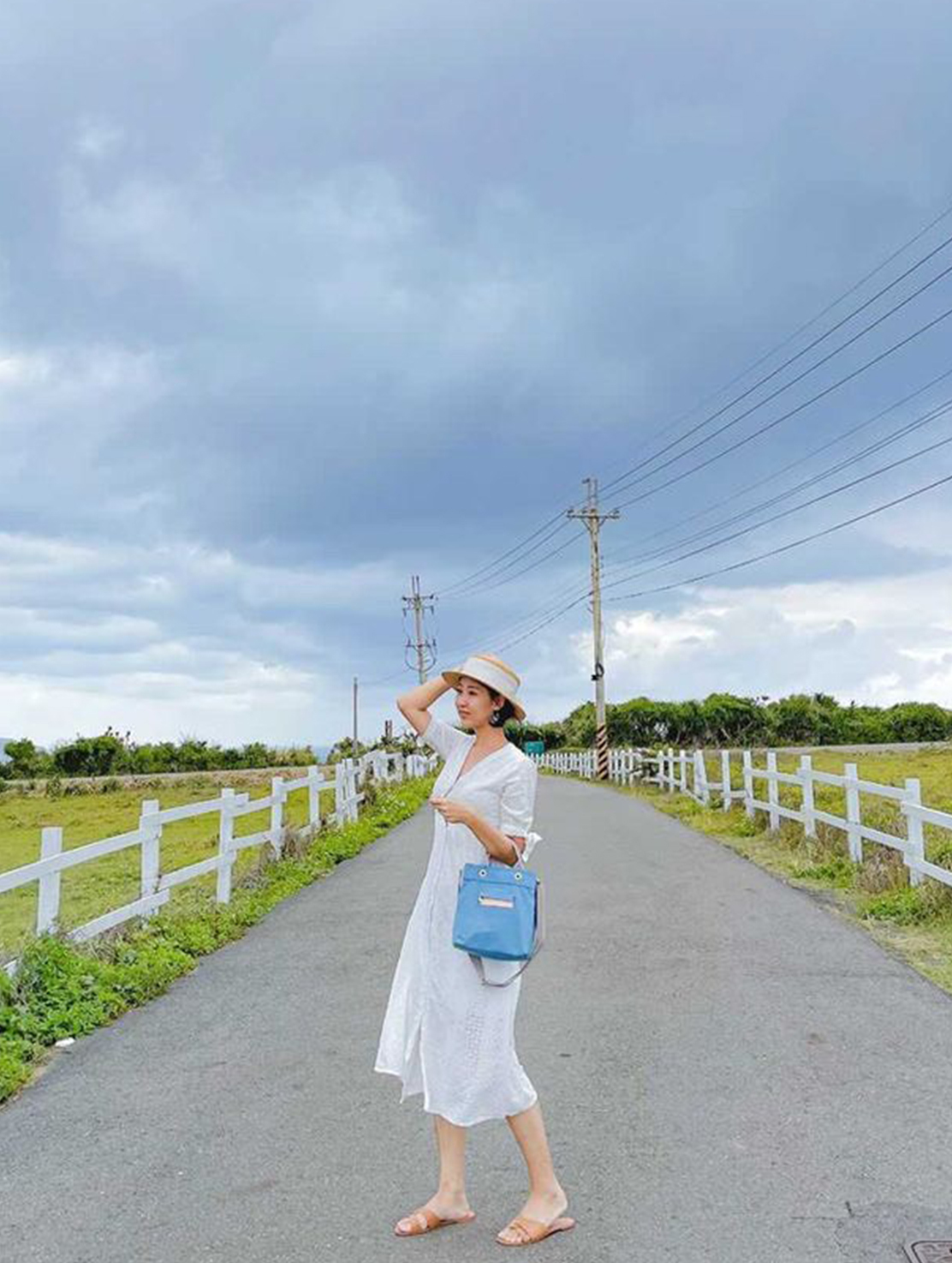 斜背包 藍色包 藍色包 水藍色包 手提包 斜背包 Soldier 甜心水桶包 satana SOS2720 煙灰藍 KOL推薦 IG網紅 IG@yuchiaowen