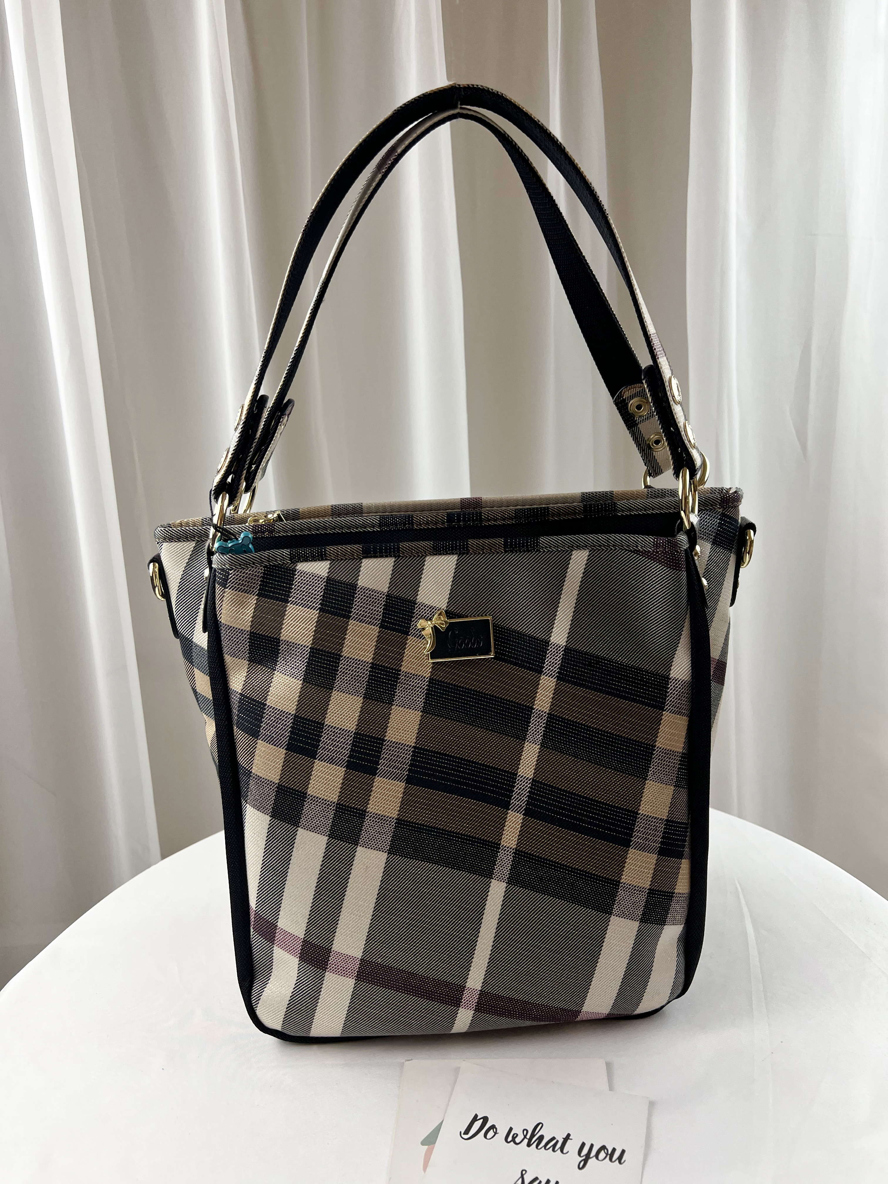 GOODS 金線大格黑防潑水手提包 / 肩背包 #2172