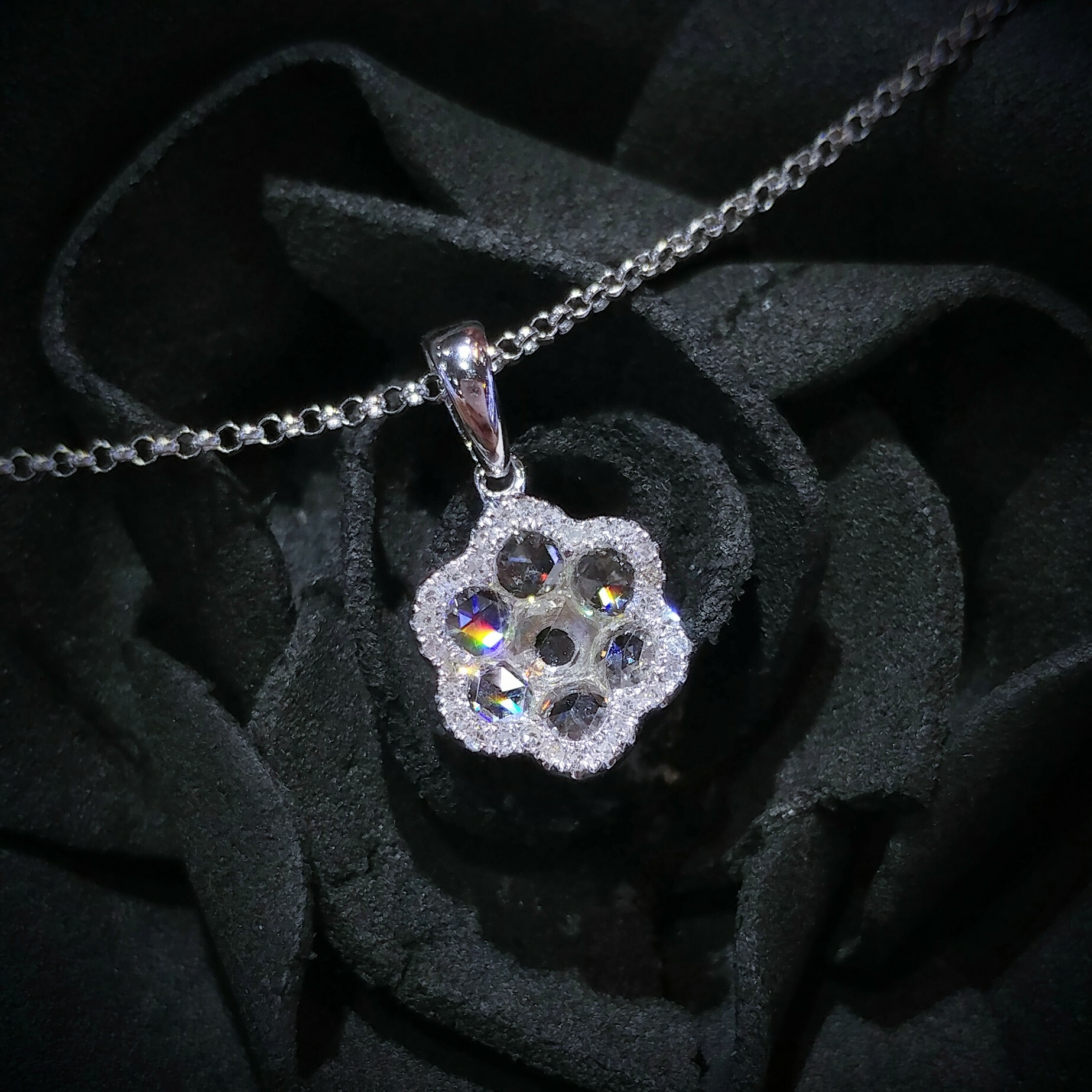 全新18K白金50份鑽石吊墜