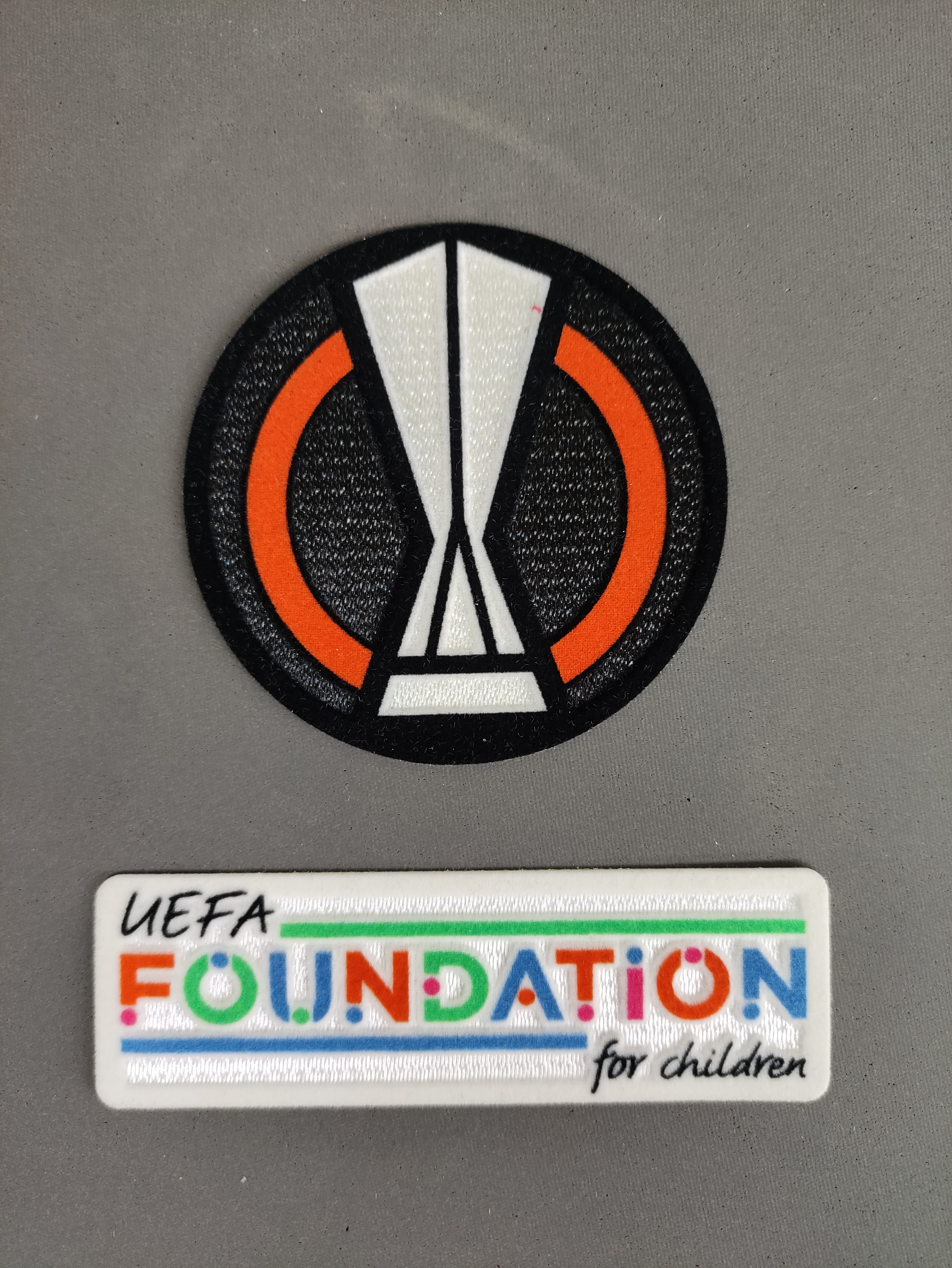 21-24歐霸Foundation臂章