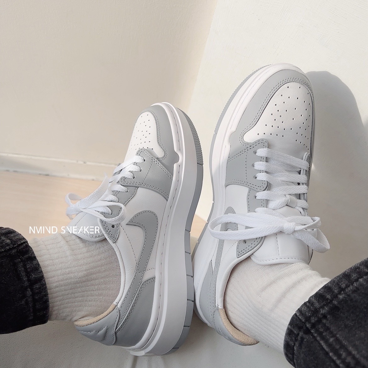 Nike Air Jordan 1 厚底 灰白  (DH7004100)