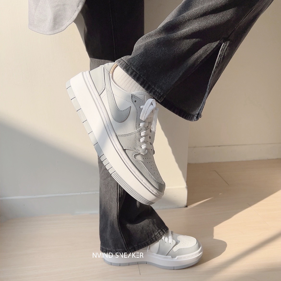 Nike Air Jordan 1 厚底 灰白  (DH7004100)