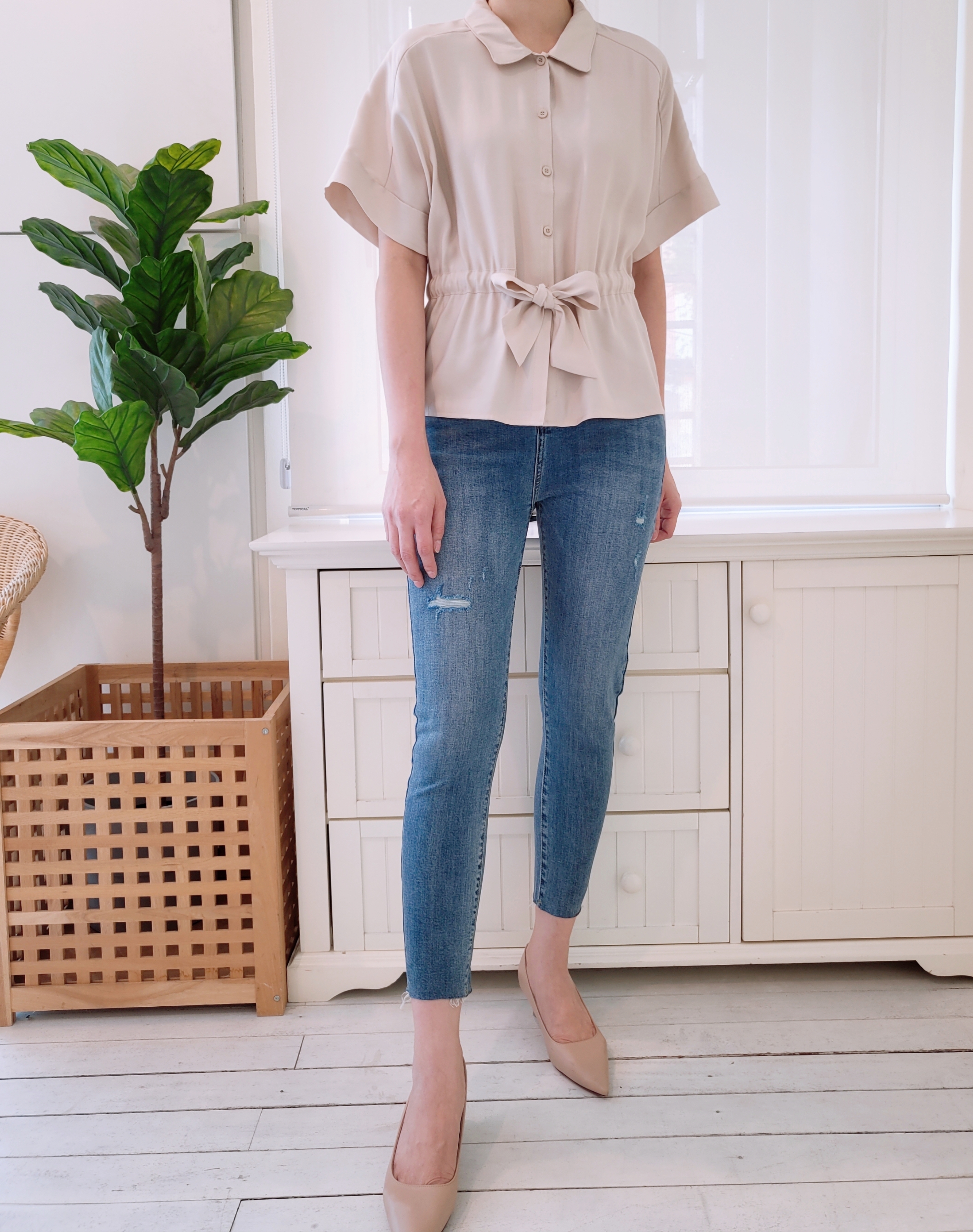 DRAWSTRING COLLARED PEPLUM BLOUSE