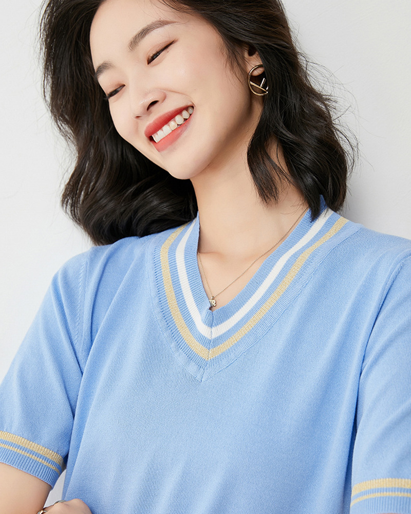 DEER.W 配色V領羅紋針織上衣 淺藍
