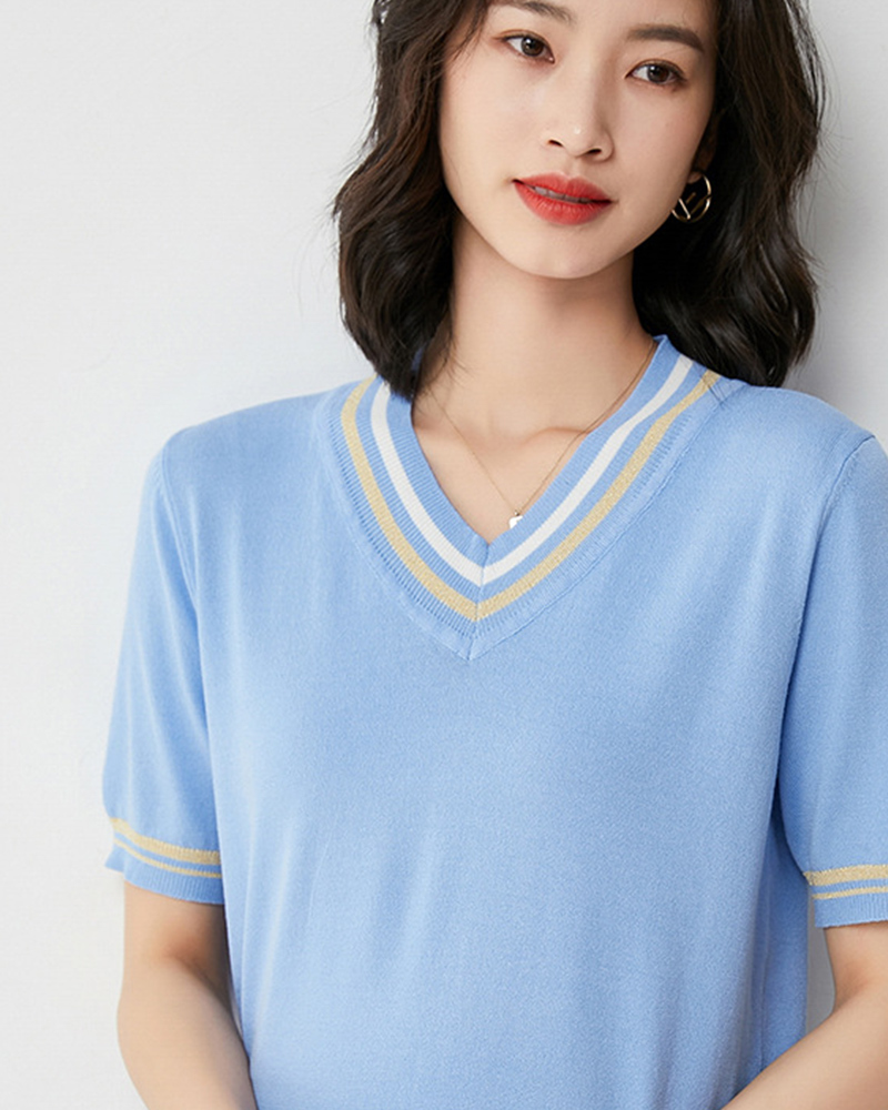 DEER.W 配色V領羅紋針織上衣 淺藍
