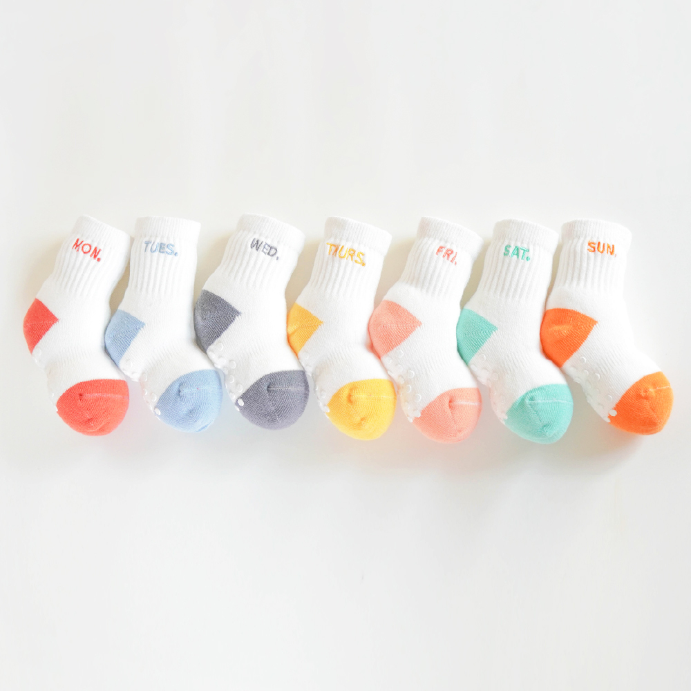 彩虹刺繡一週襪