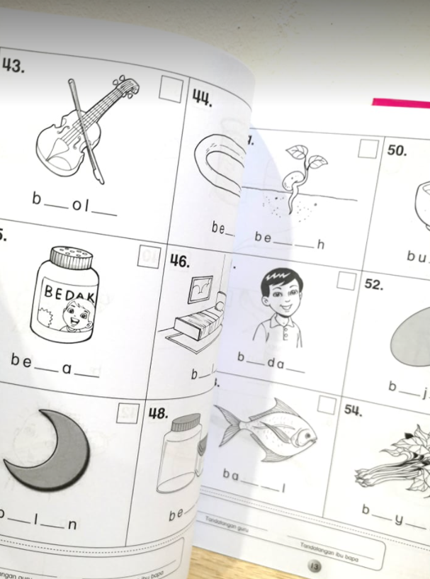 Bijak Pandai Belajar Mengeja Bersama Sayangku (2本）