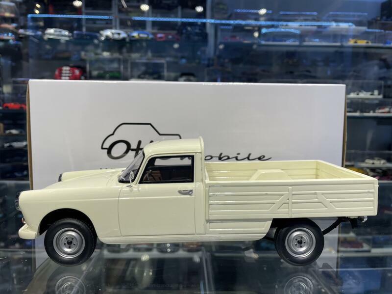 Otto Ot396 Peugeot 404 Pick Up 1/18 (Resin)