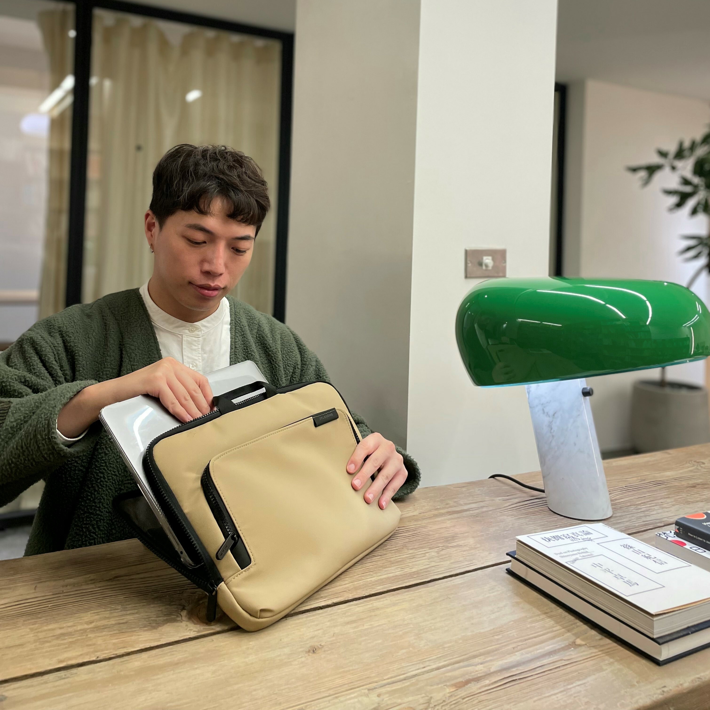 Andrew 陳先森 andrew15987 JTLEGEND NESS 巧納筆電內袋開箱