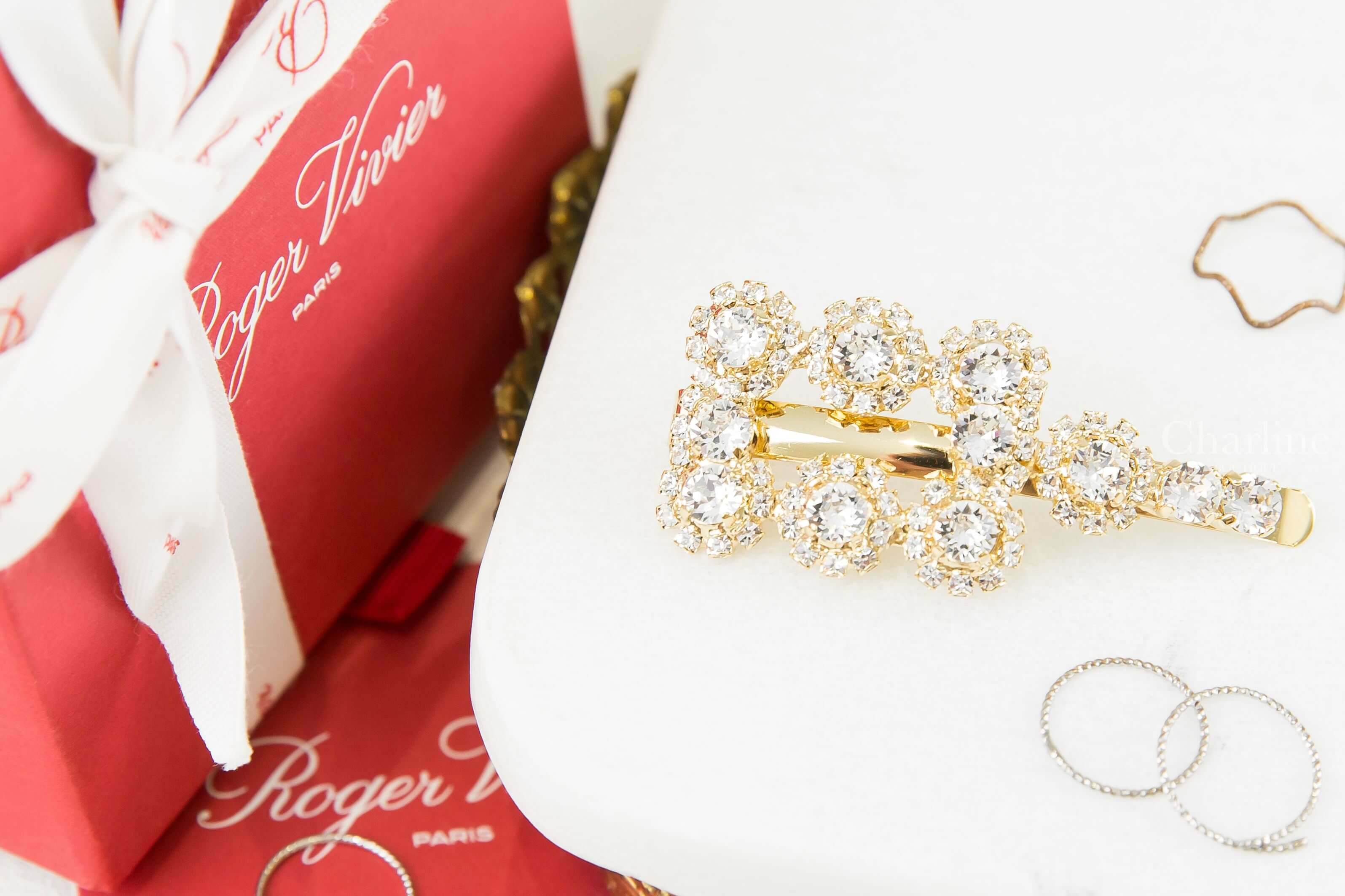 Roger Vivier Flower Strass Buckle Hair Clip In Metal 金色花型鑲鑽金屬髮飾-Charline Boutique 精品代購