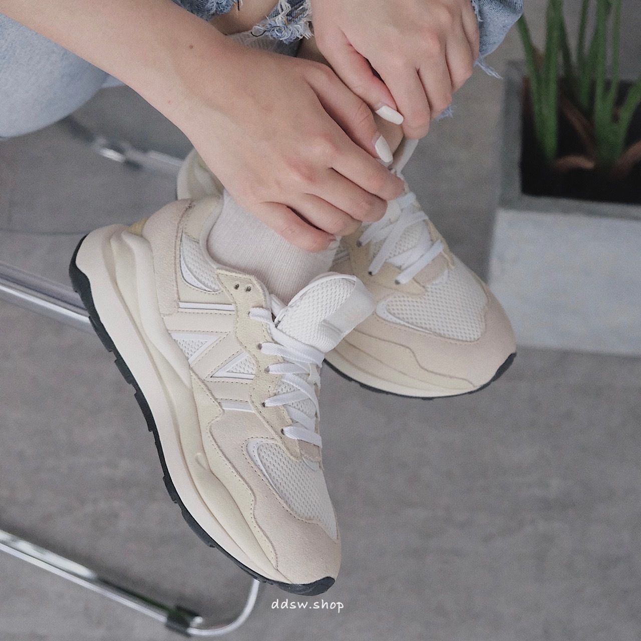 New Balance 5740 復古麂皮 淡奶茶色 W5740CHA