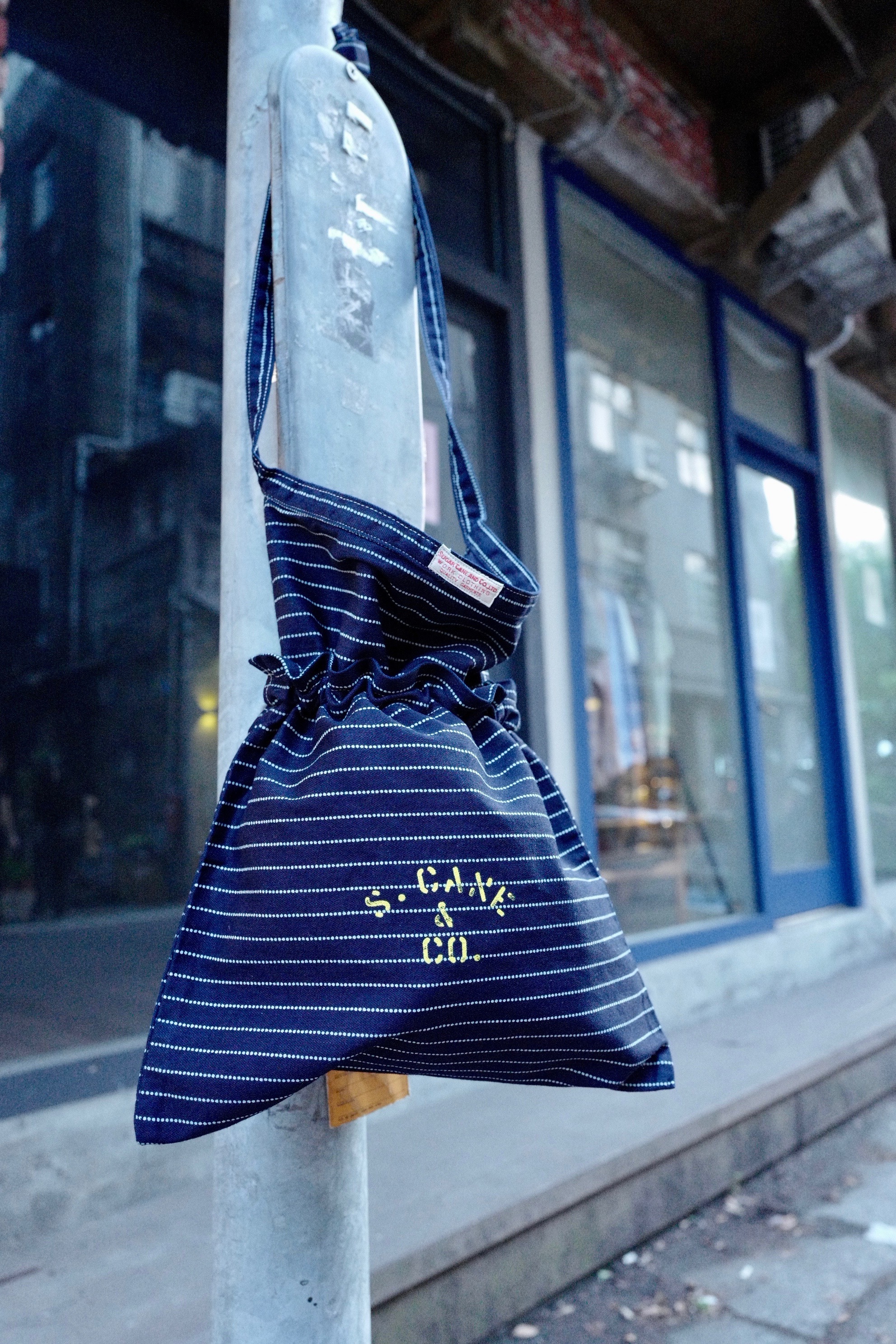 Sugar Cane FICTION ROMANCE 9oz. WABASH STRIPE ARC APRON BAG