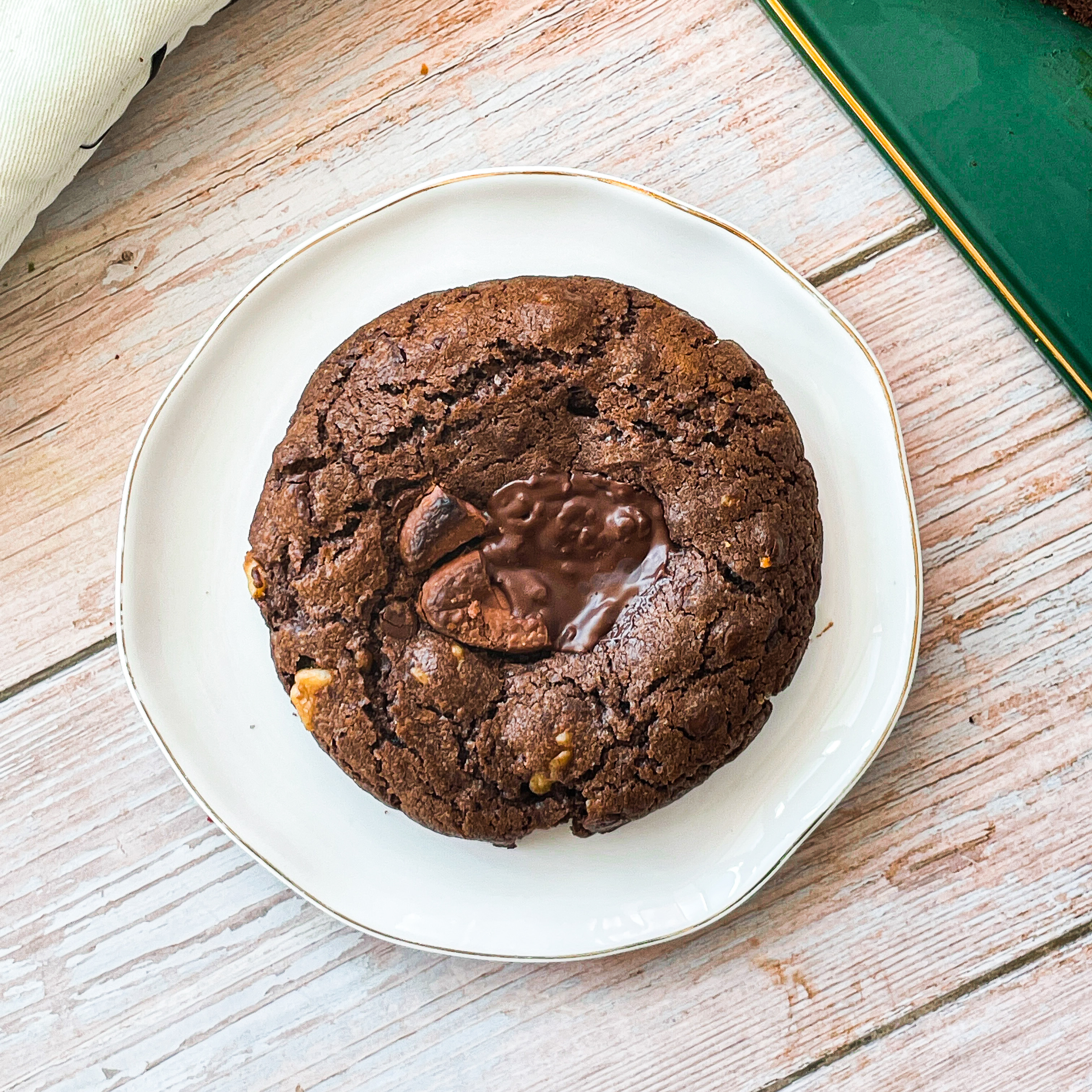 雙重朱古力紅桑子軟曲奇