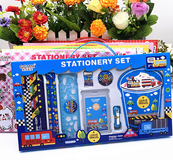 文具套裝 208