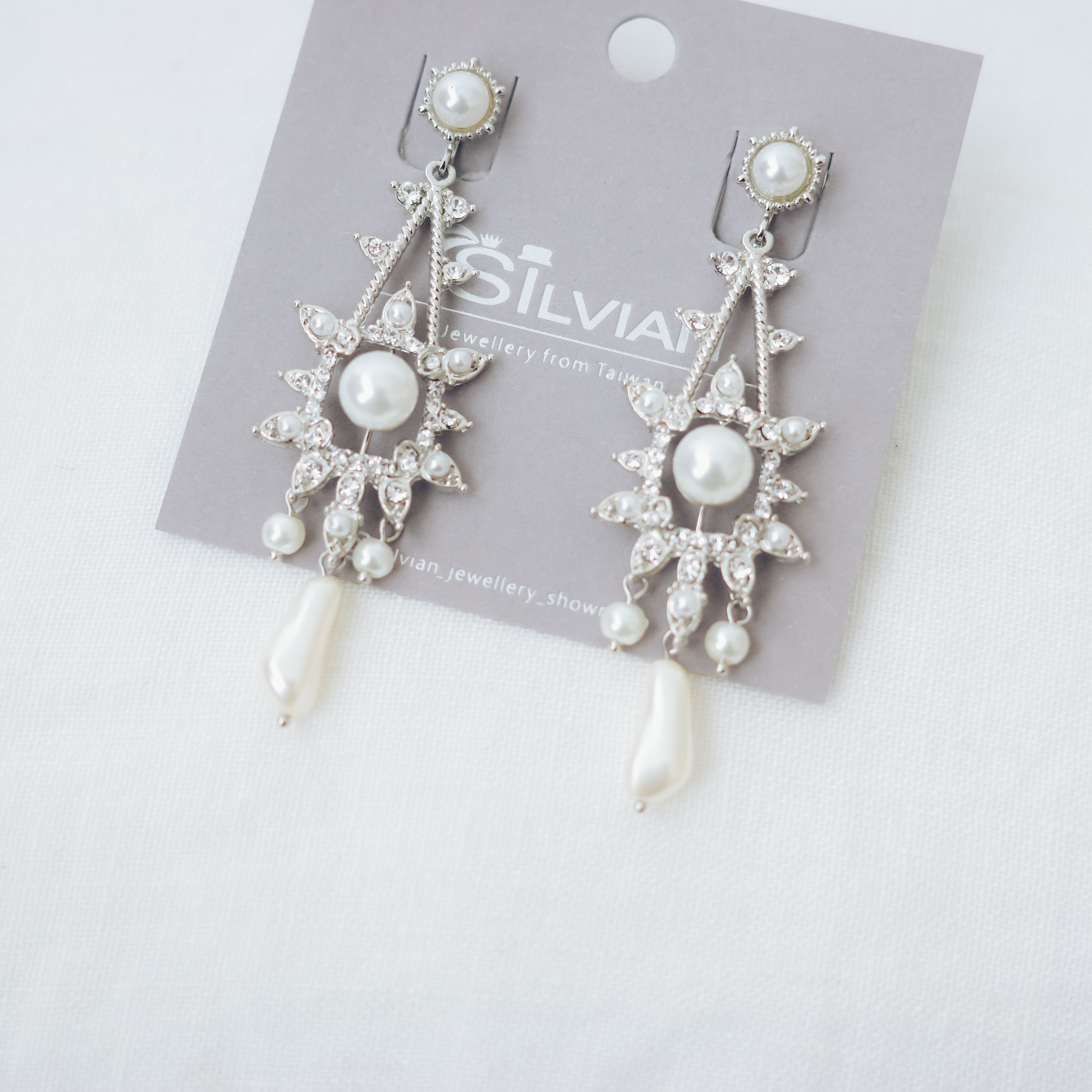 Earrings-556 (A)