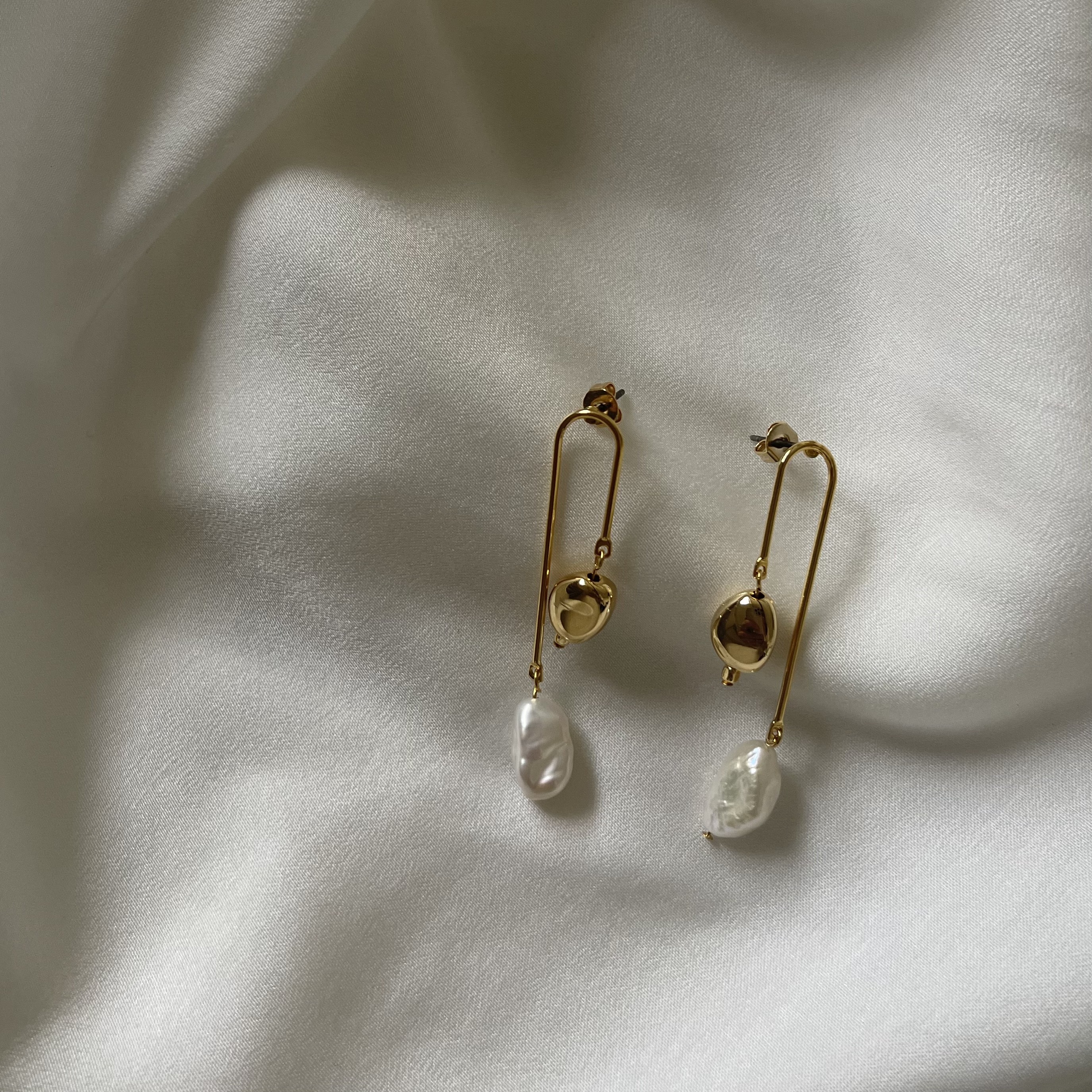 TENBIN BAROQUE PEARLS EARRINGS