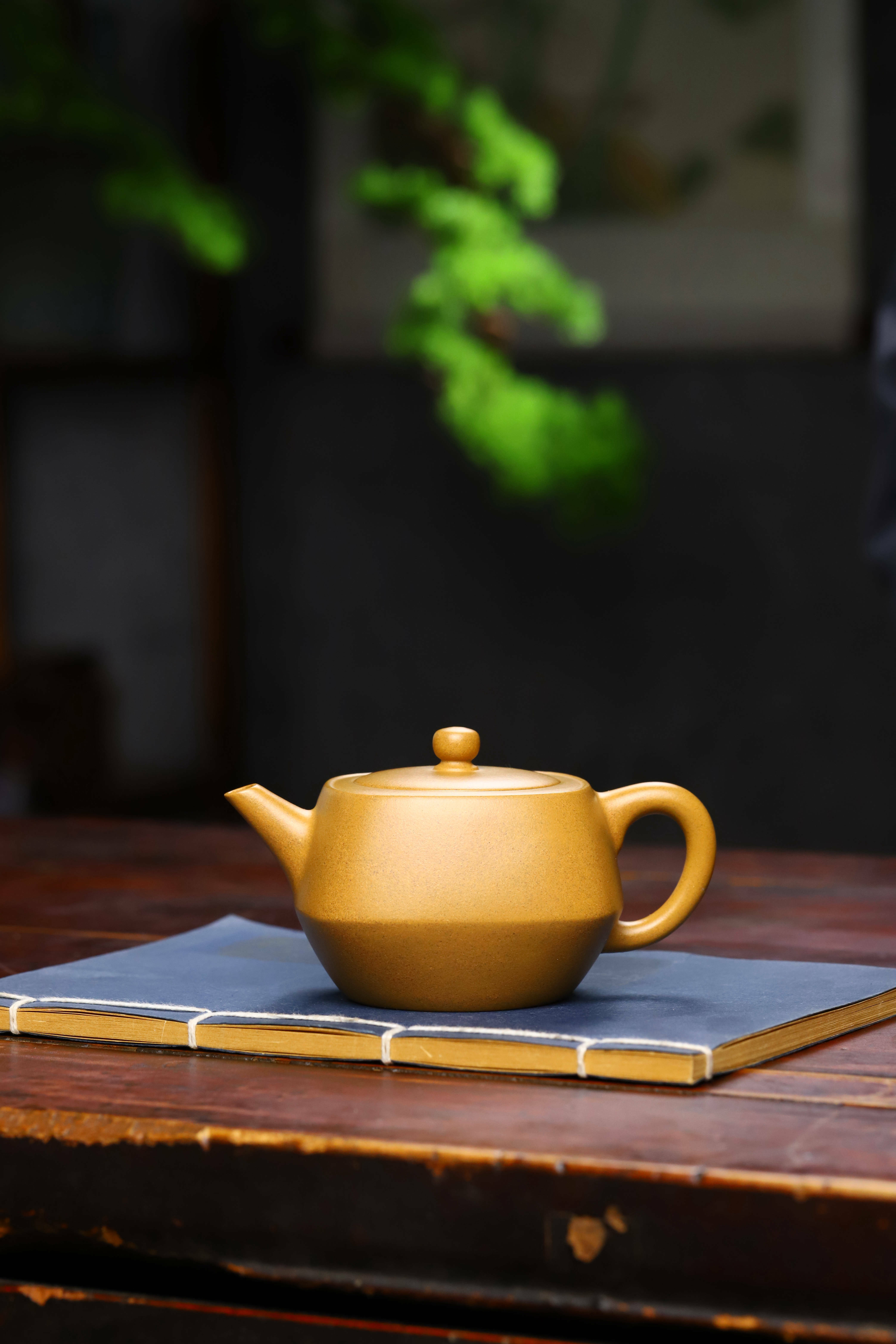 【知圓守方】-- 茶席間放下心中紛擾，和煦中俯瞰繁華