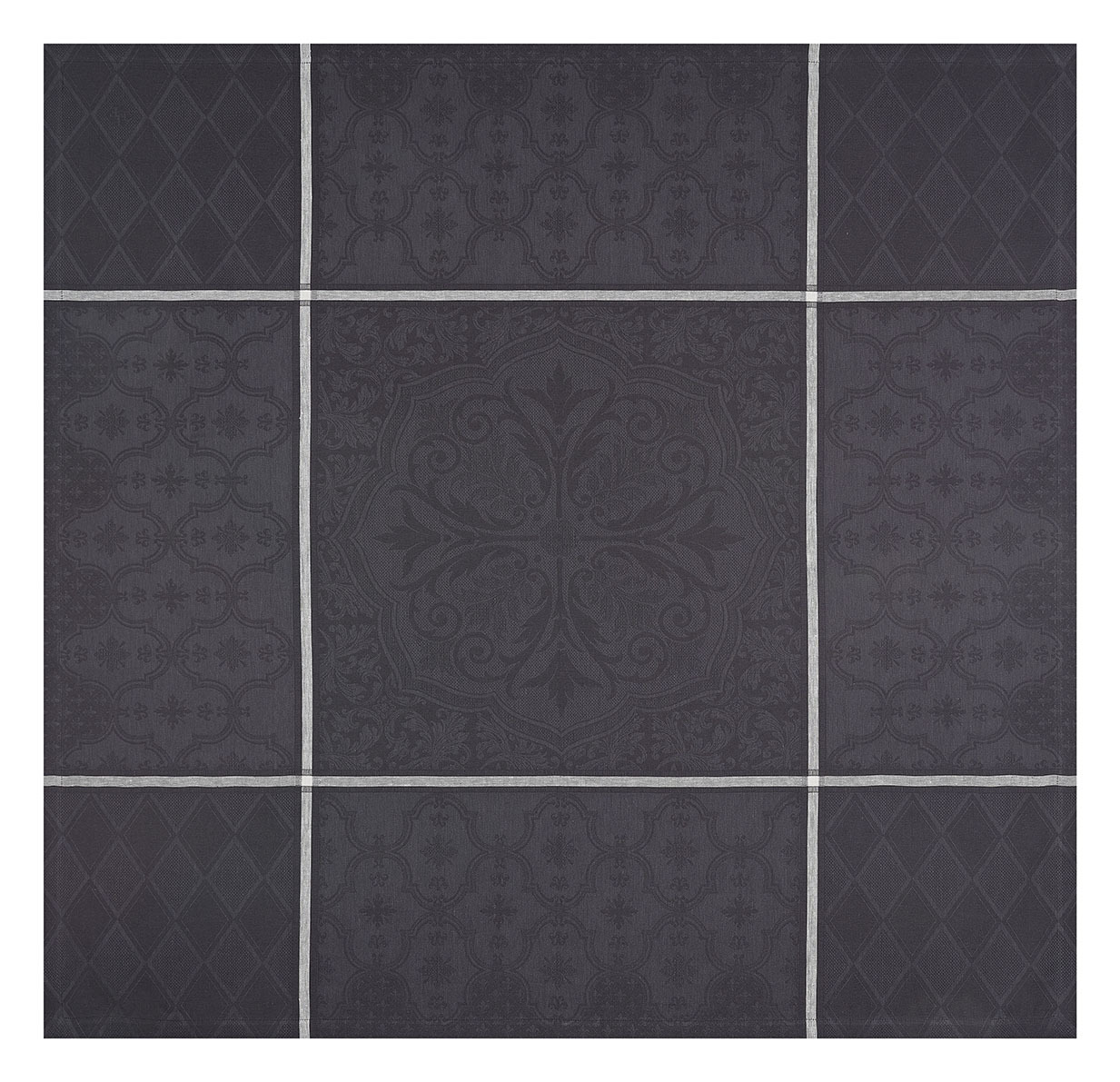 Small Square, Armoiries