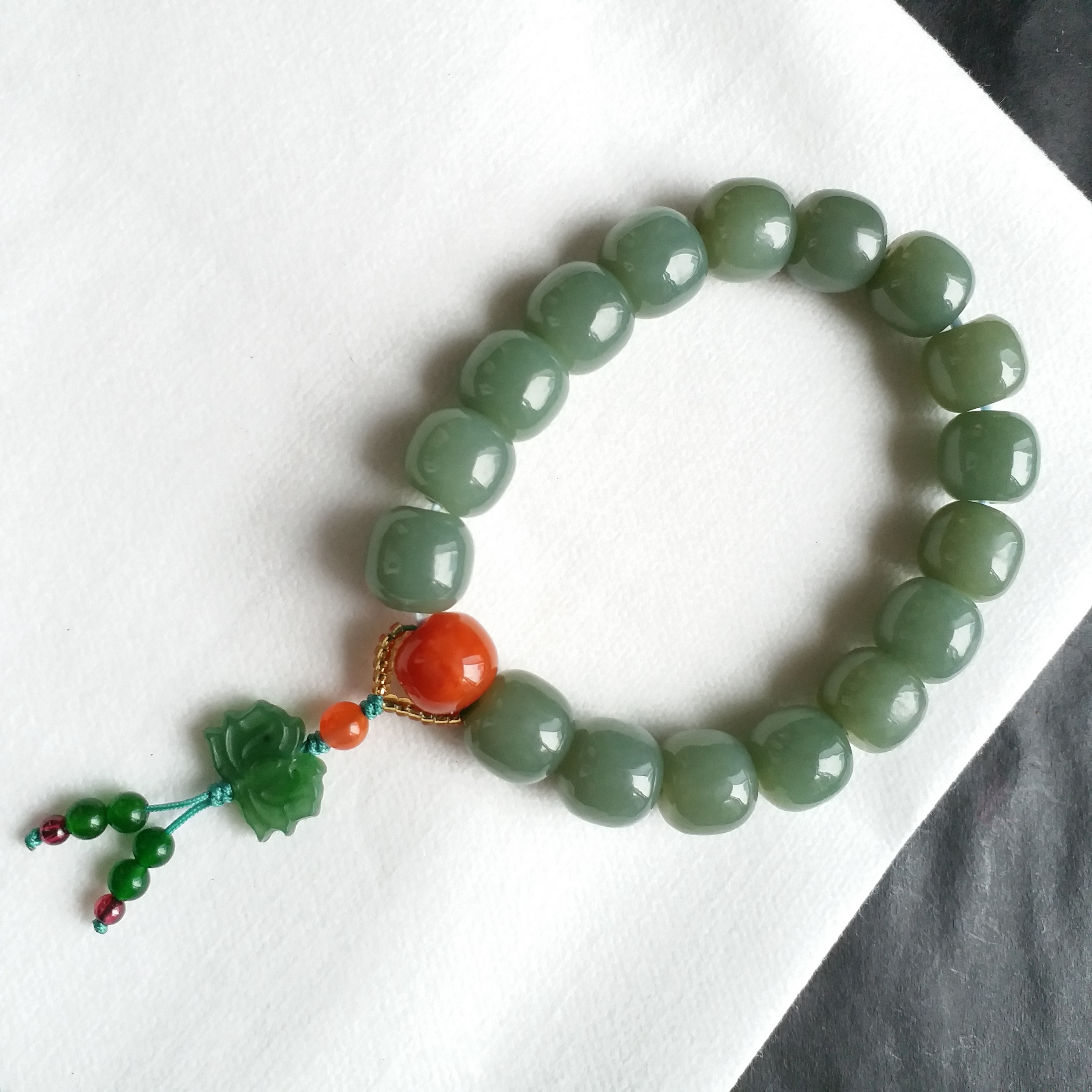 和田玉湖水綠老型珠手串 (11-12mm直徑), 天然和田玉軟玉