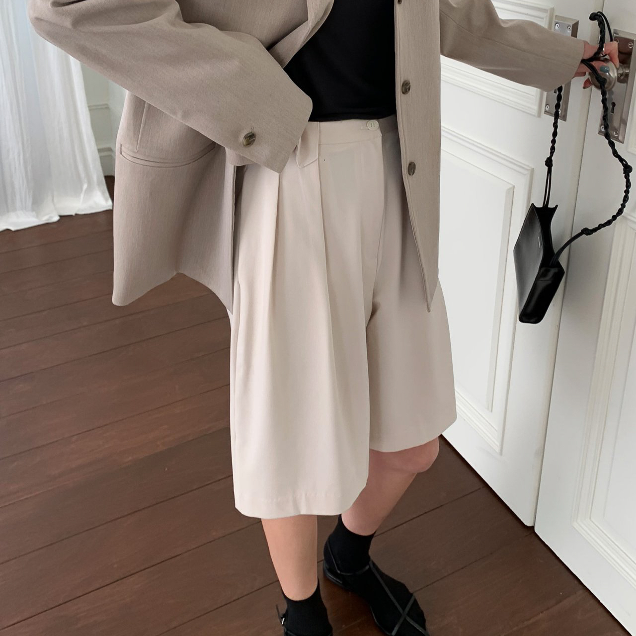 前設計打摺雪紡五分褲(S)