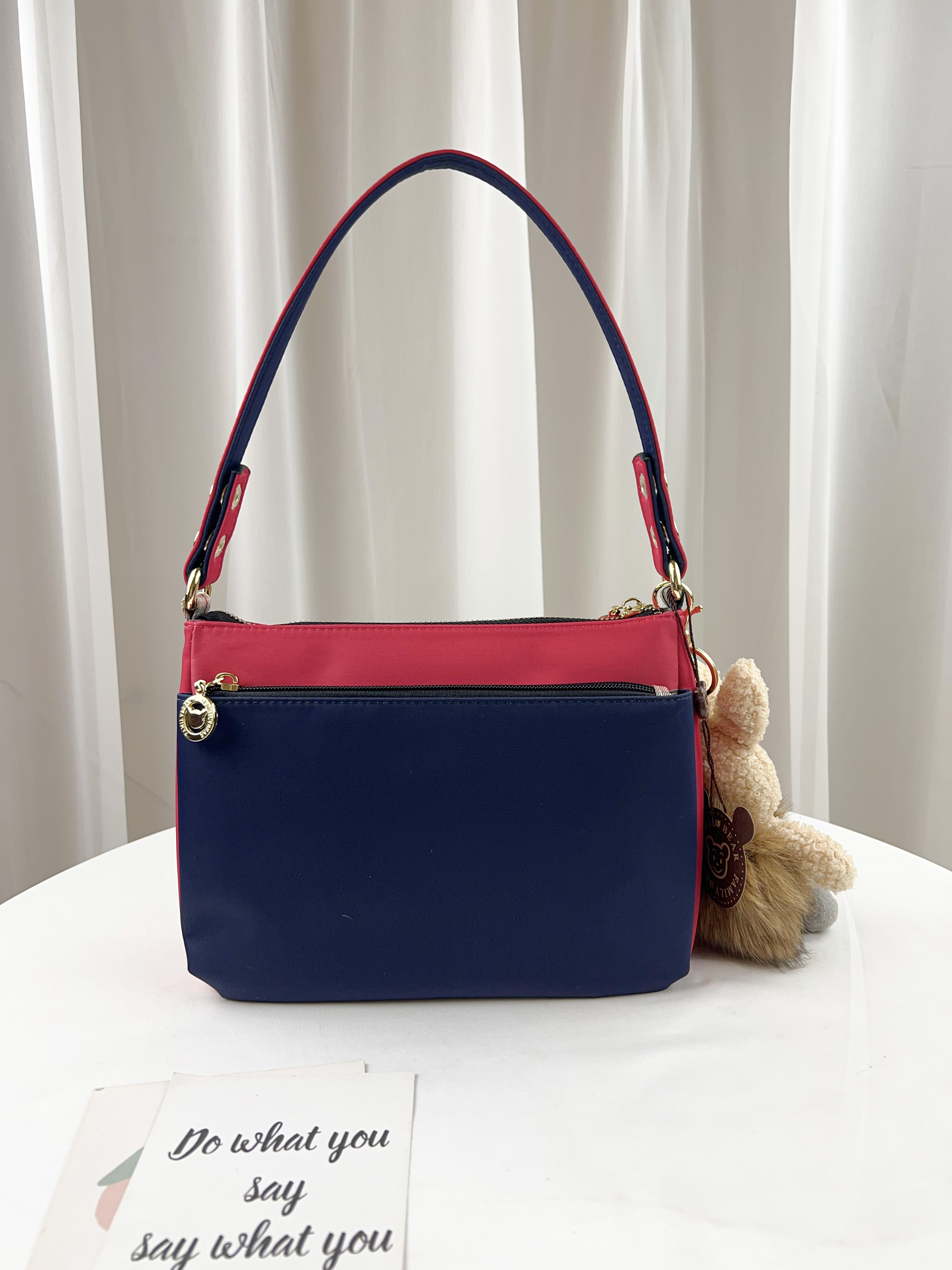 FamilyBear 藍配橘紅拼色 防潑水肩背包 / 側背包  #2563