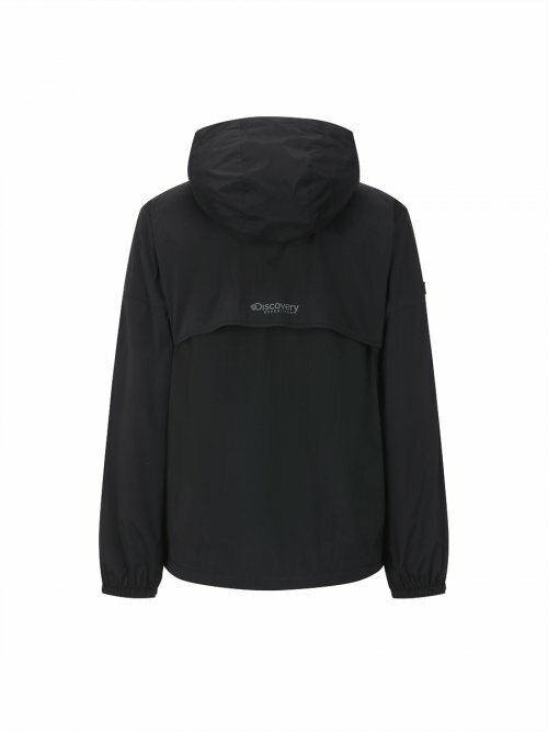 Discovery 輕量 男 連帽 臂徽章 風衣 外套 全黑 DMWJ61023-BKS