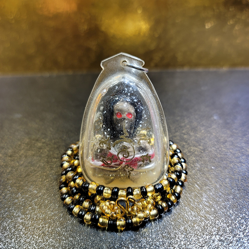 咩巴女神 (暗啡紅眼)