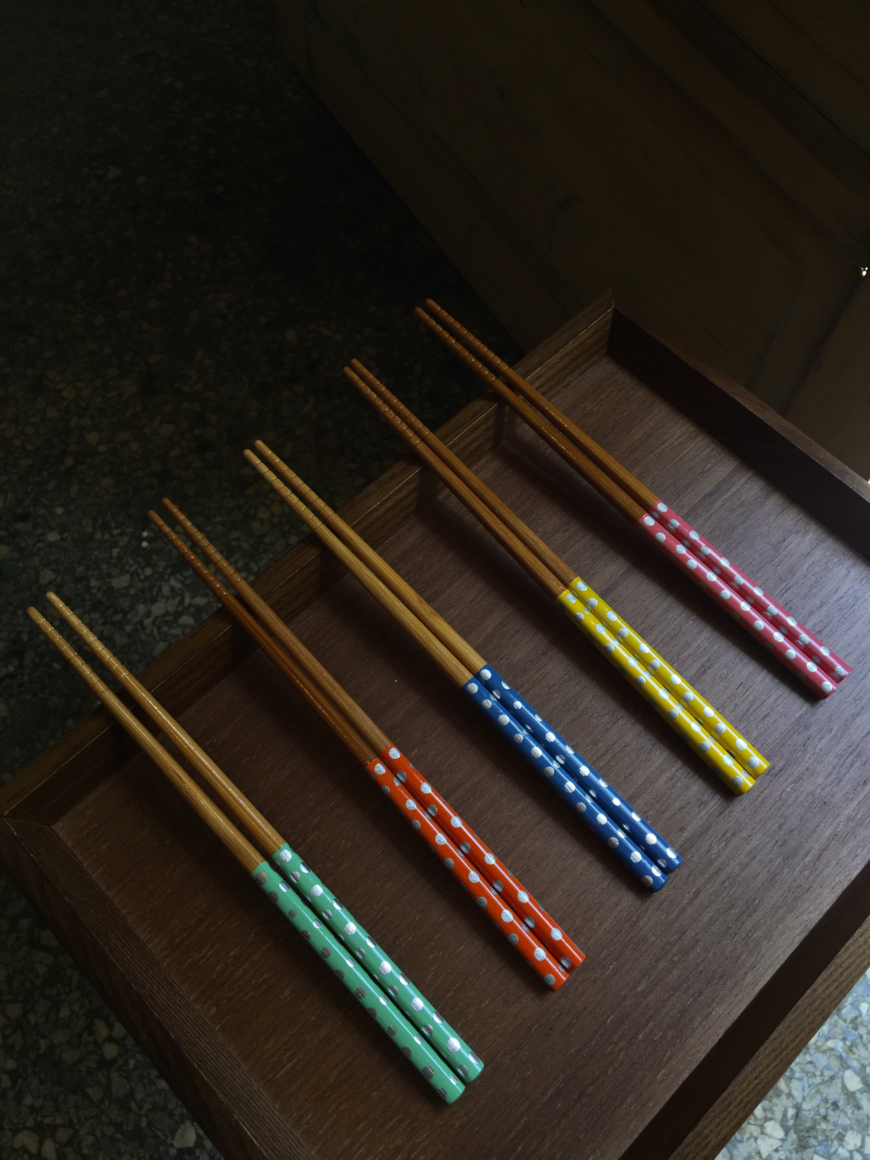 波爾卡銀點彩色筷