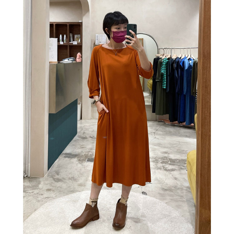 袖小釦針織包肩洋裝-大桔